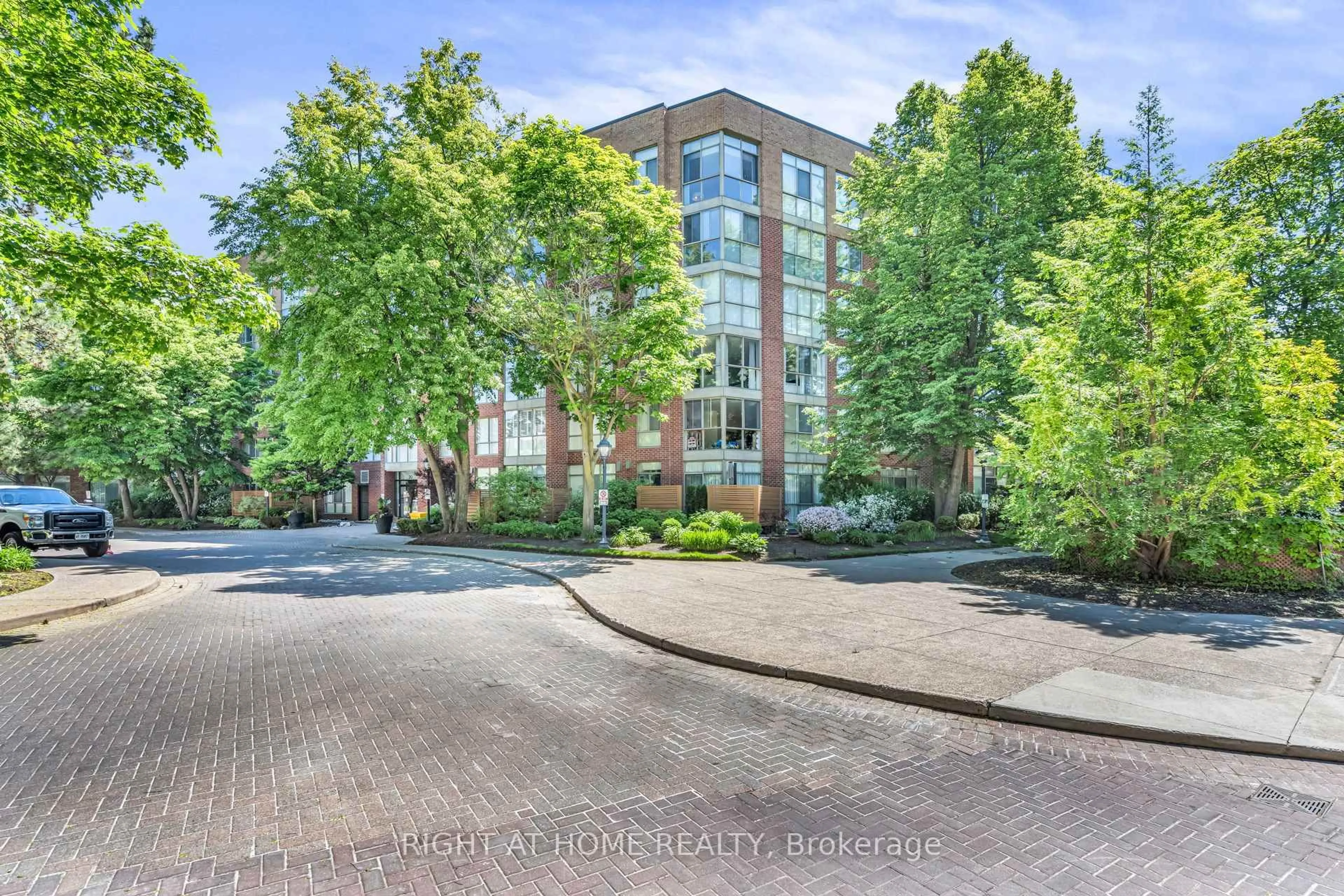 A pic from outside/outdoor area/front of a property/back of a property/a pic from drone, street for 20 Southport St #208, Toronto Ontario M6S 4Y8