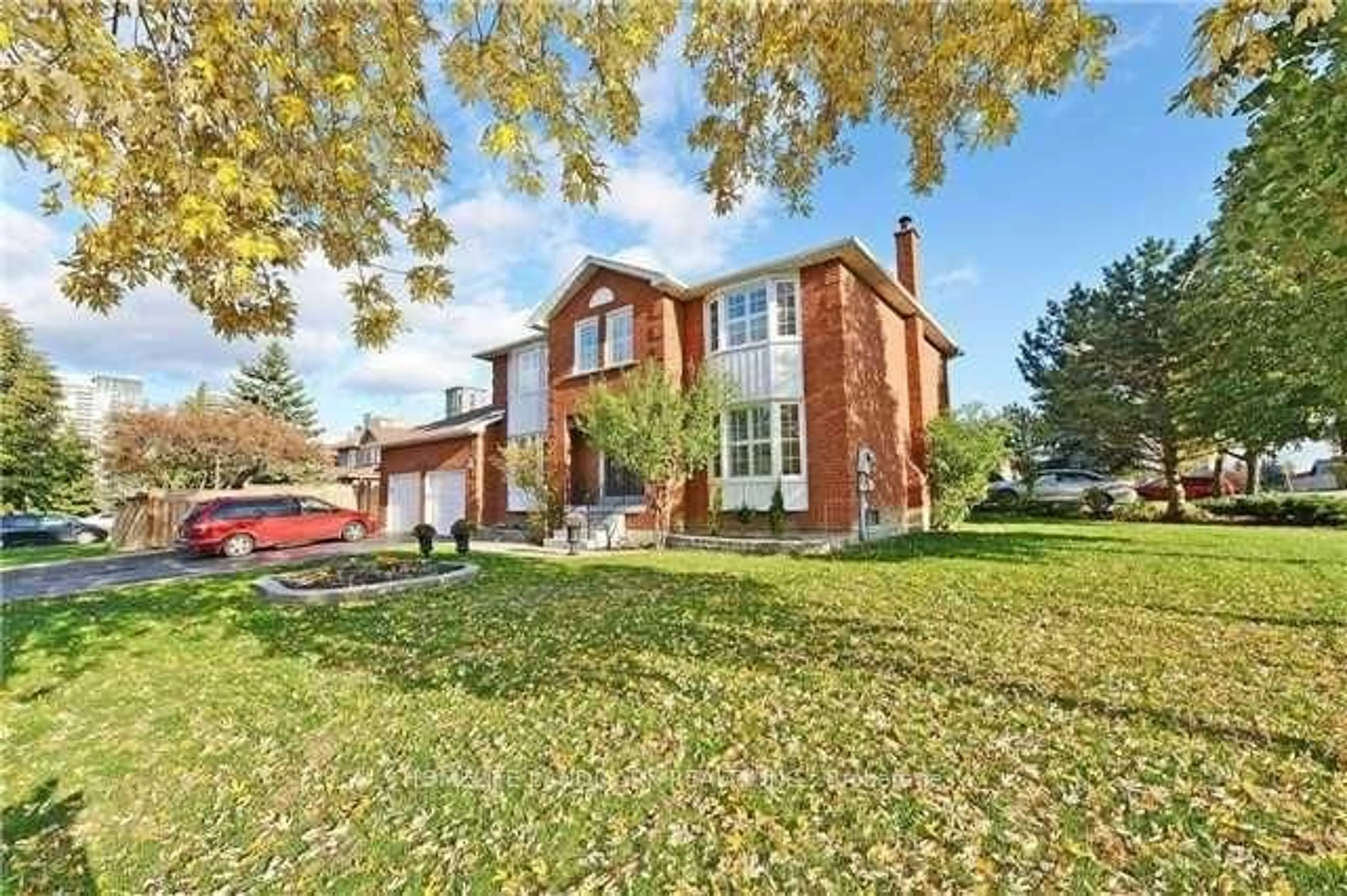Home with brick exterior material, street for 510 Greenpark Cres, Mississauga Ontario L5B 3P6