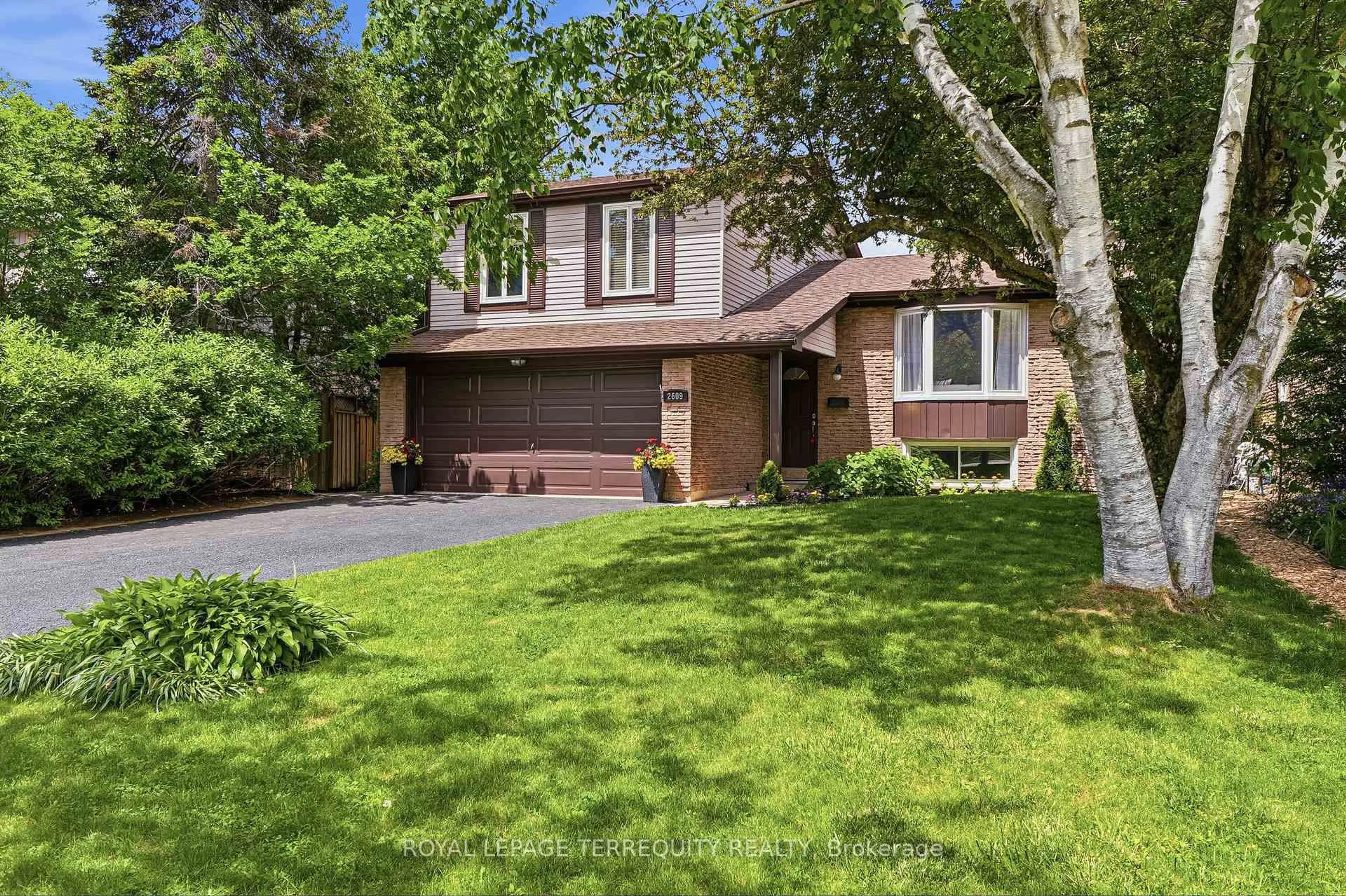 Unknown for 2609 Oak Row Cres, Mississauga Ontario L5L 1P7