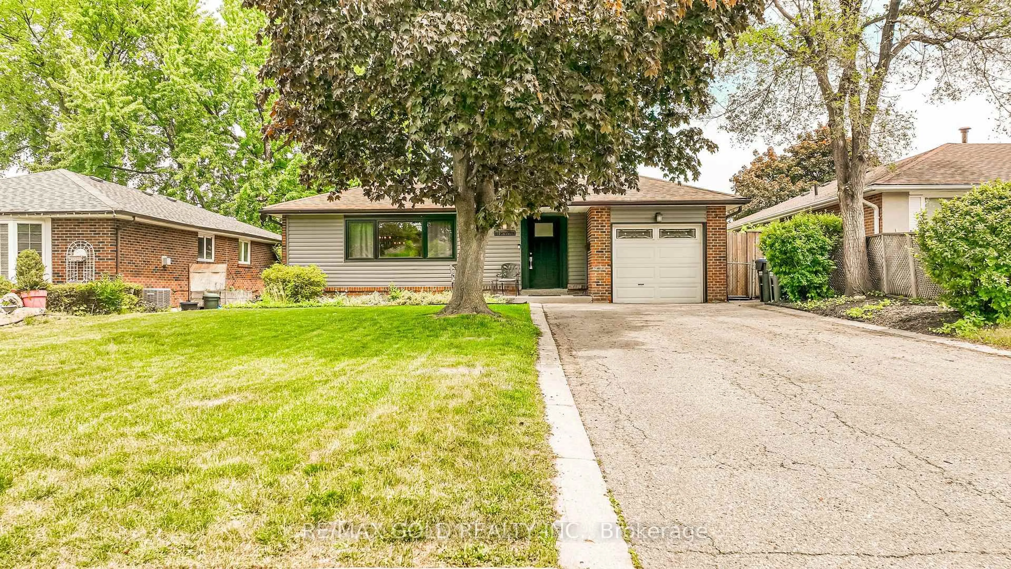 Home with brick exterior material, street for 23 Dunster Cres, Brampton Ontario L6T 3J8