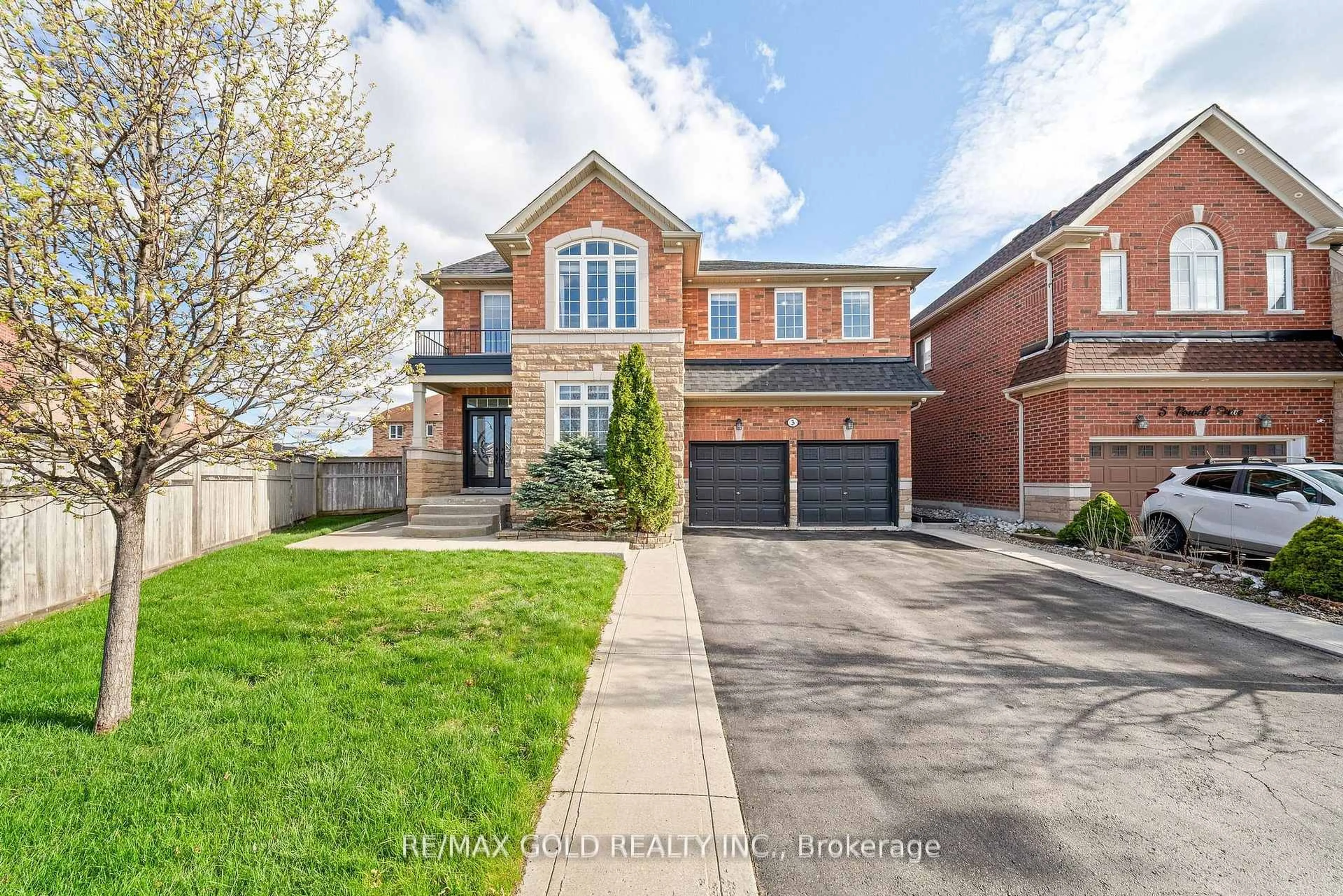 Home with brick exterior material, street for 3 Powell Dr, Brampton Ontario L6R 0K9