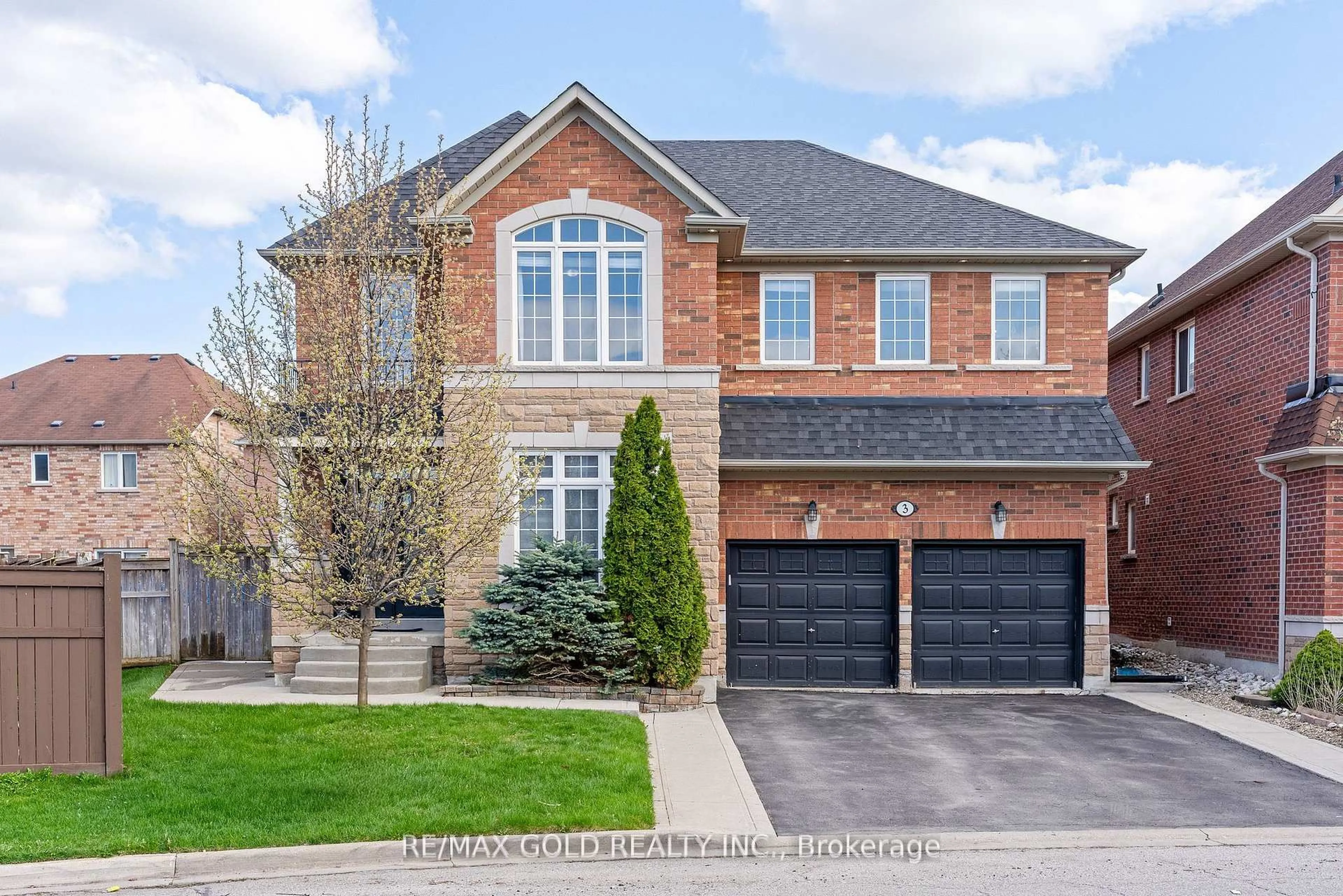 Home with brick exterior material, street for 3 Powell Dr, Brampton Ontario L6R 0K9