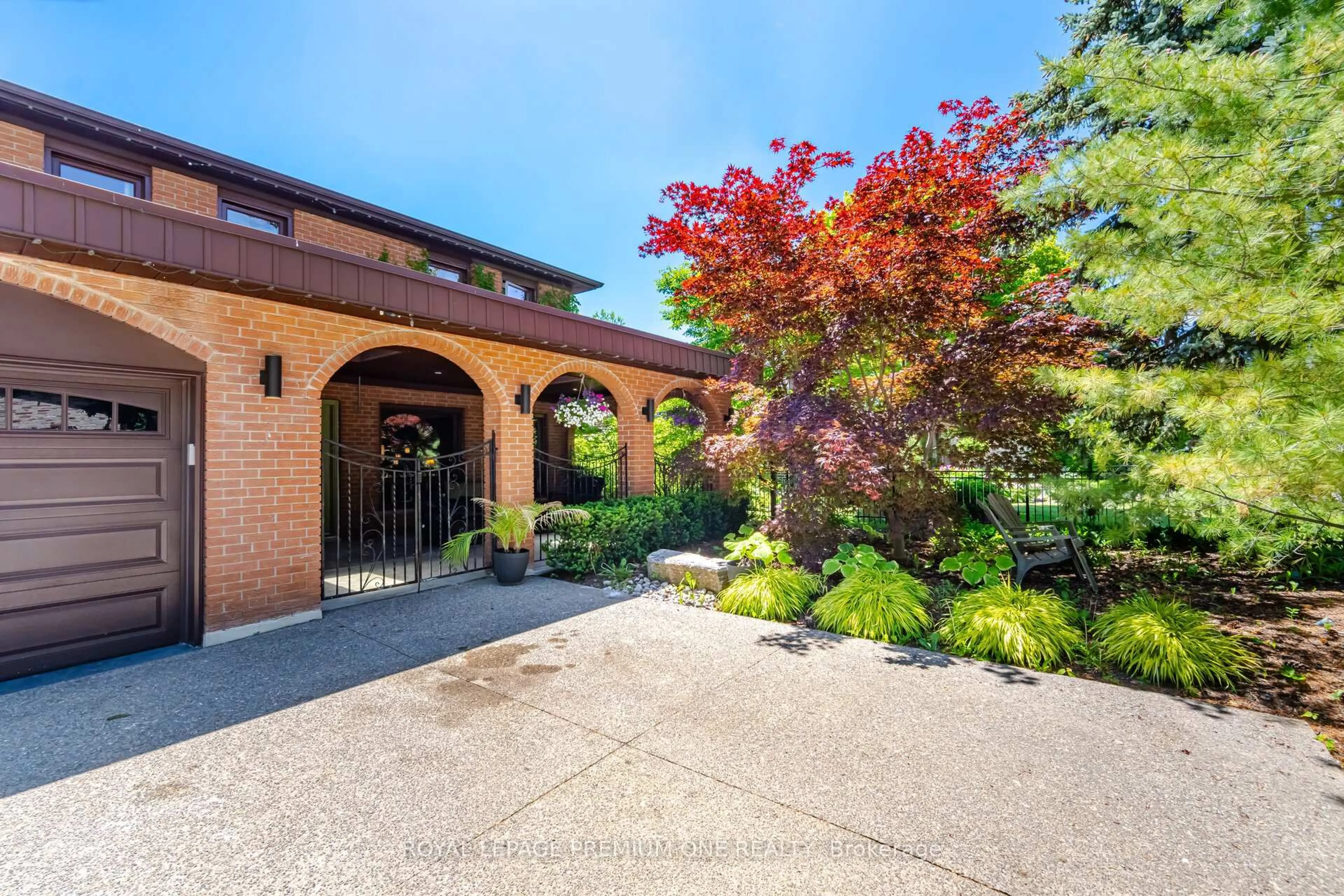 Unknown for 2301 Nikanna Rd, Mississauga Ontario L5C 2W8