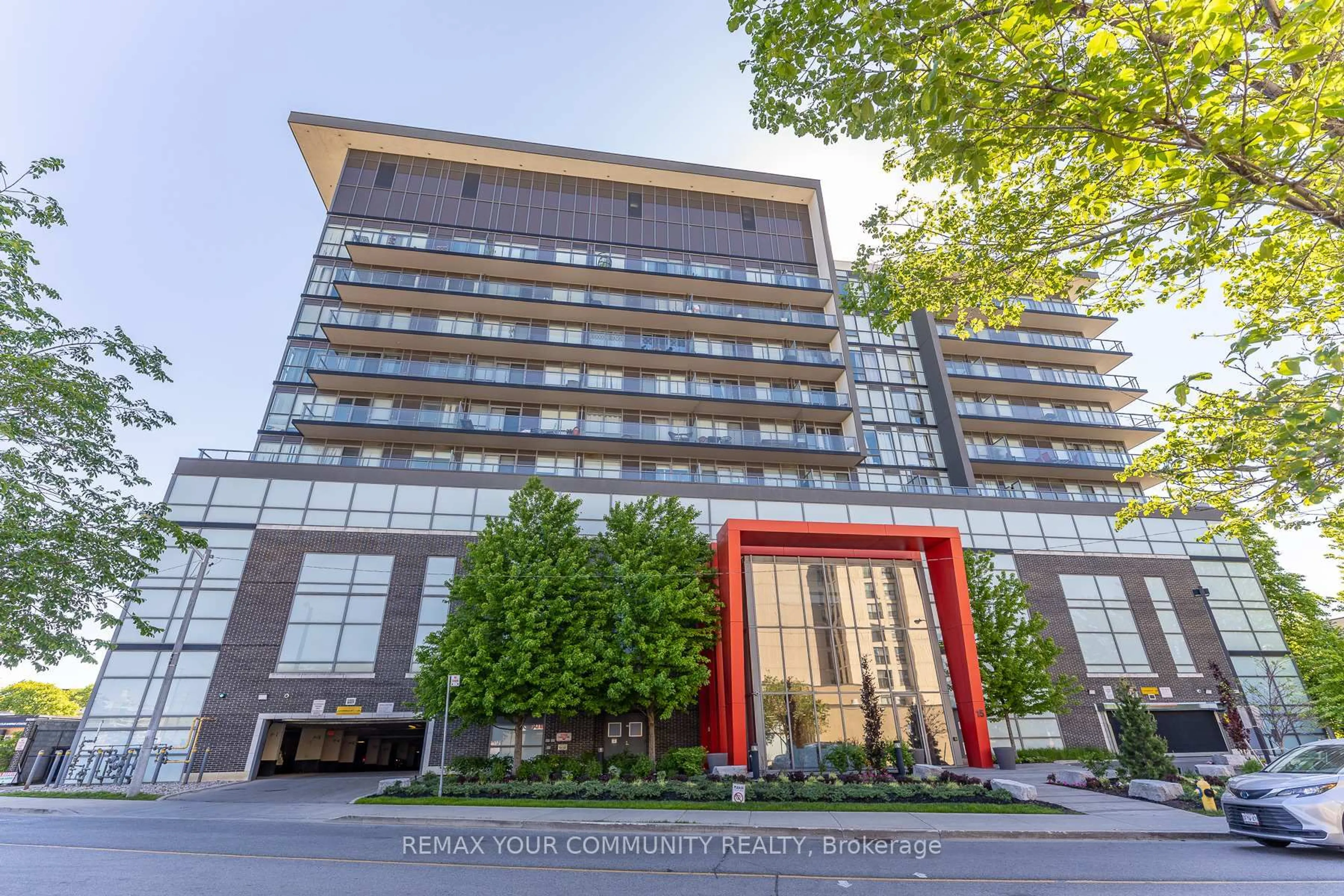 Indoor foyer for 15 James Findlay Way #706, Toronto Ontario M3M 0B3