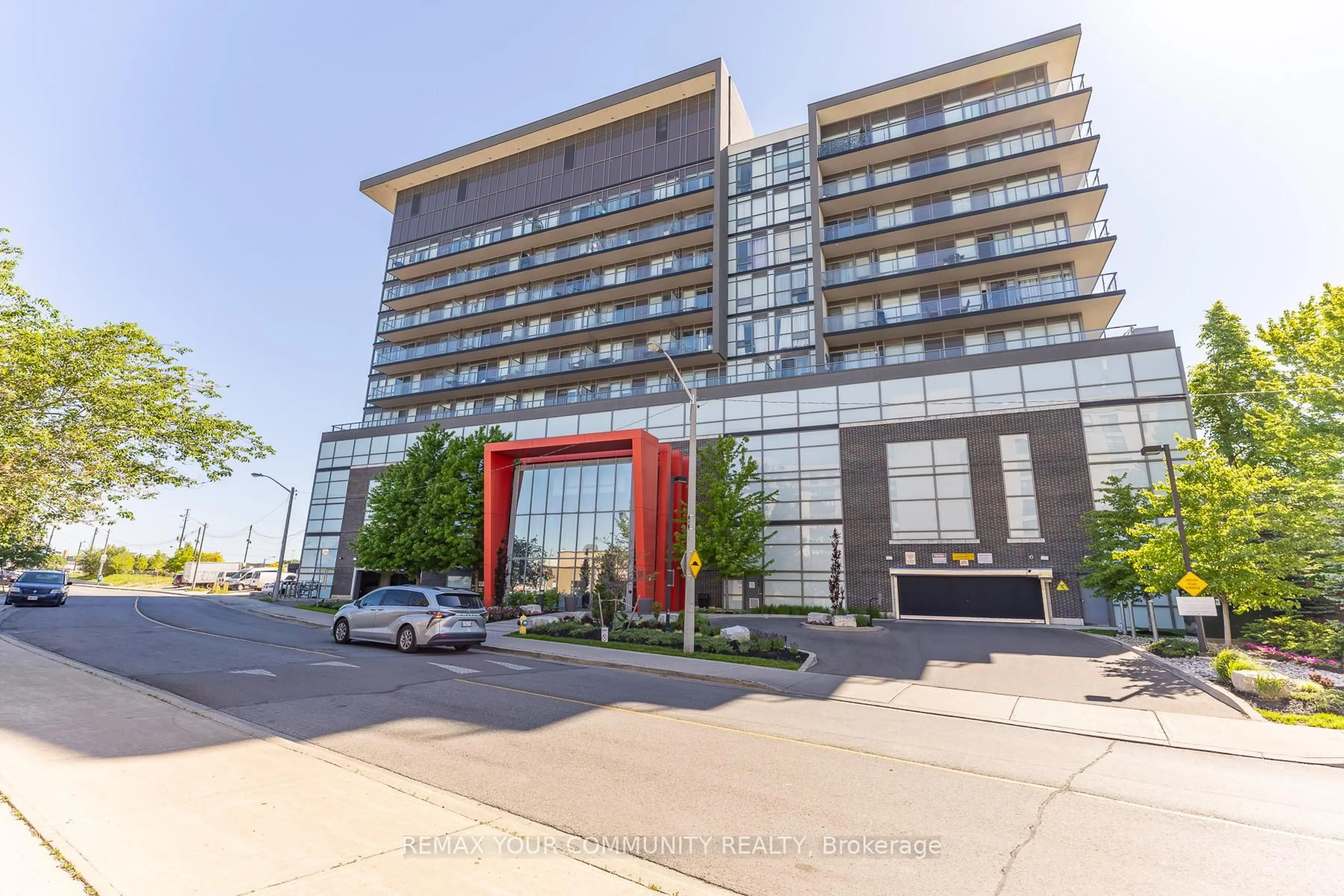 Indoor foyer for 15 James Findlay Way #706, Toronto Ontario M3M 0B3