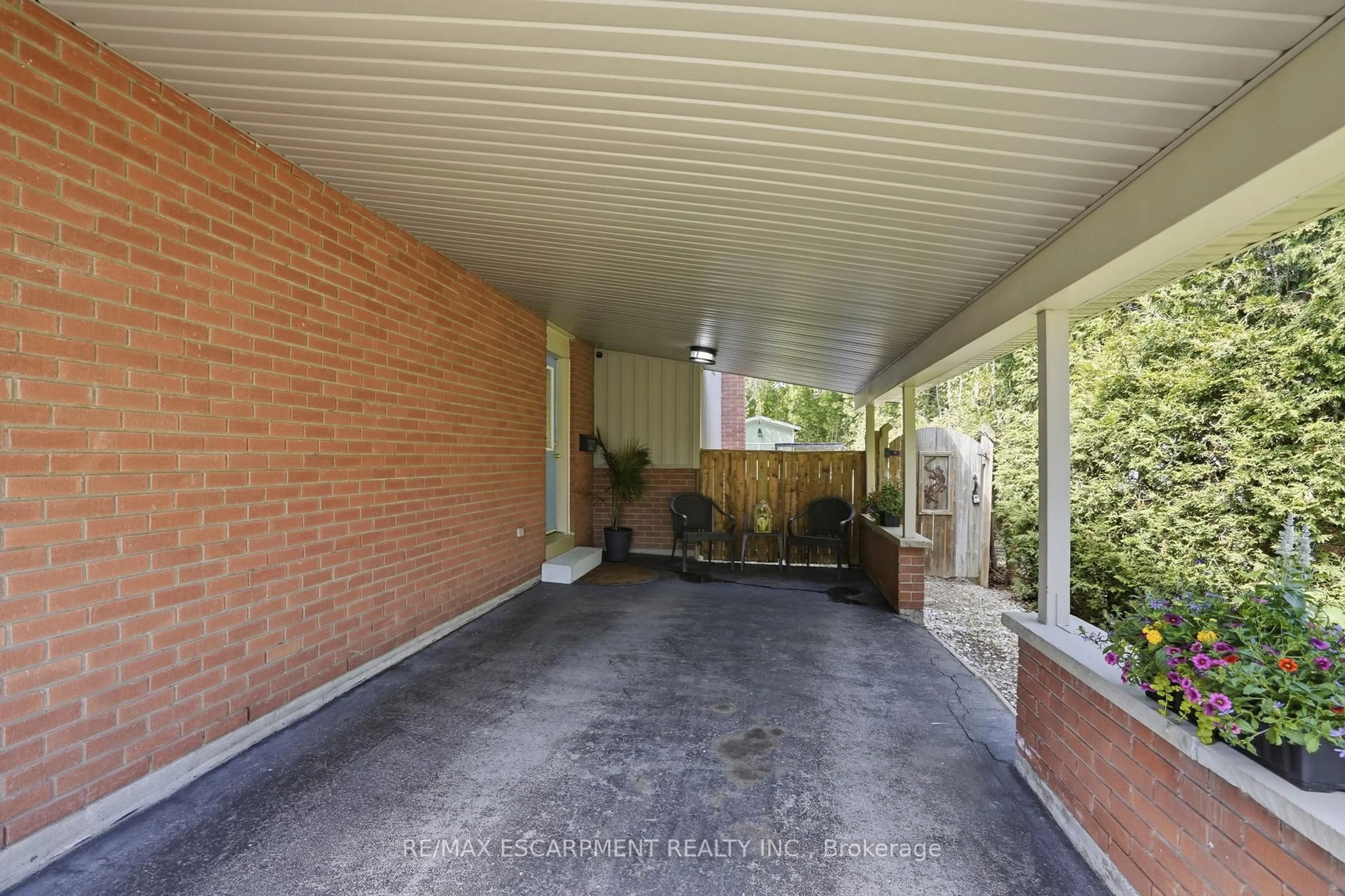 Unknown for 345 ERINDALE Dr, Burlington Ontario L7L 4T3