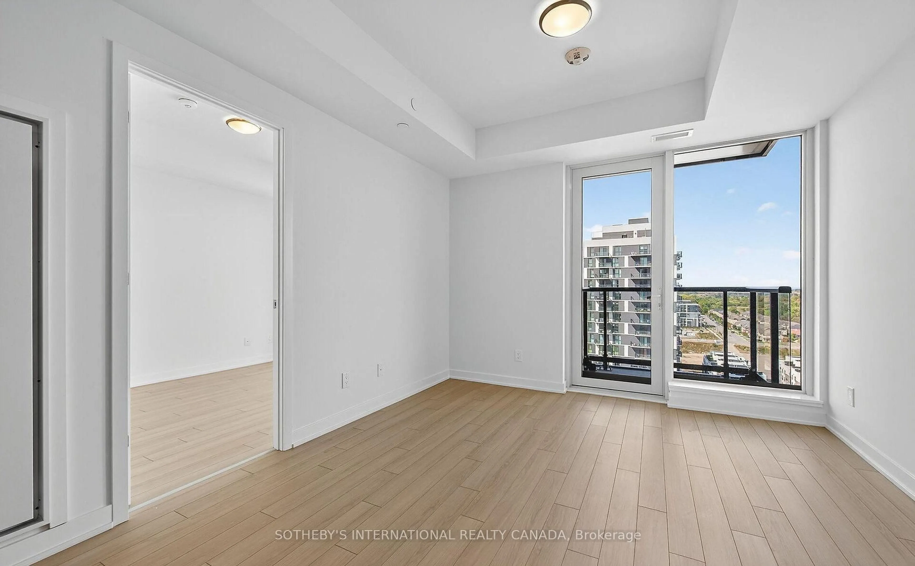 A pic of a room for 3079 Trafalgar Rd #1005, Oakville Ontario L6H 8C5