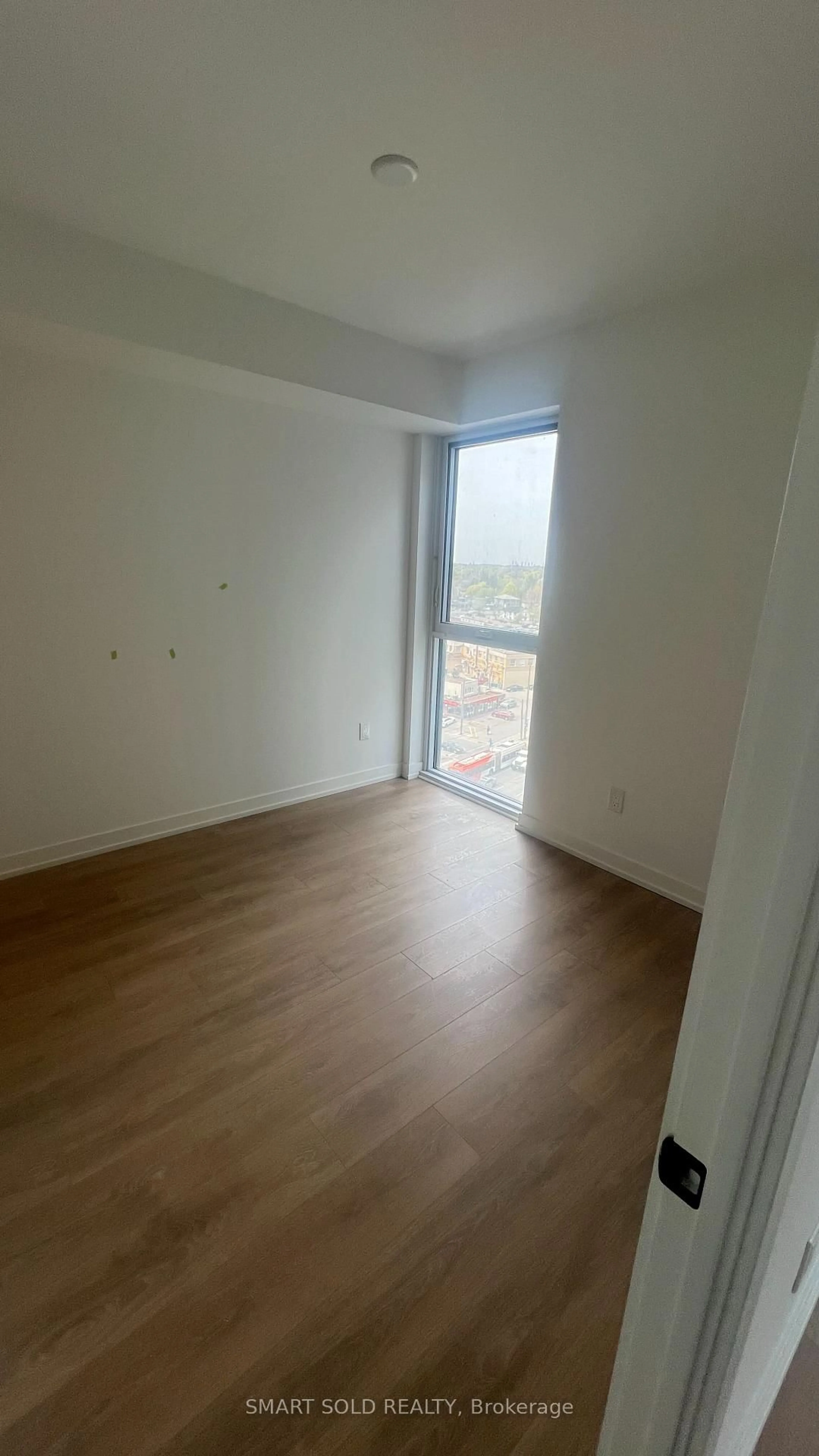 A pic of a room for 5251 Dundas St #906, Toronto Ontario M9B 1B1