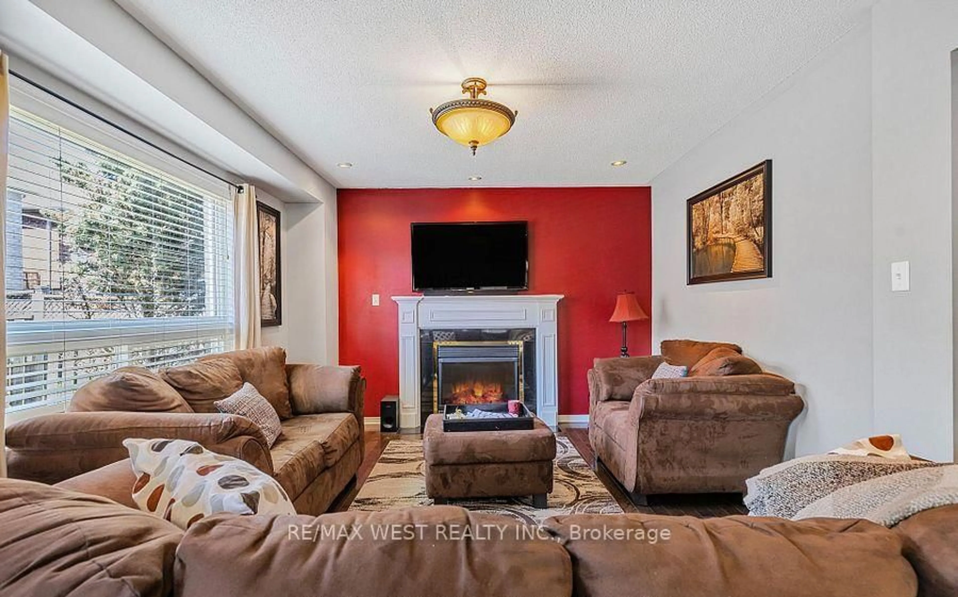 Living room with furniture, unknown for 56 Lockheed Cres, Brampton Ontario L7A 3G4