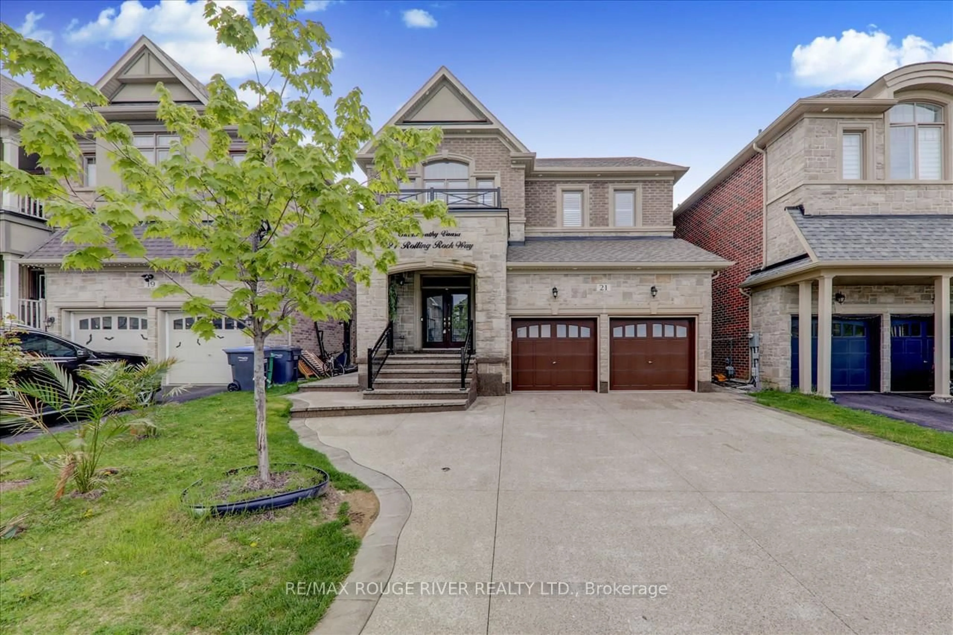 Home with brick exterior material, street for 21 Rolling Rock Way, Brampton Ontario L6Y 6H3