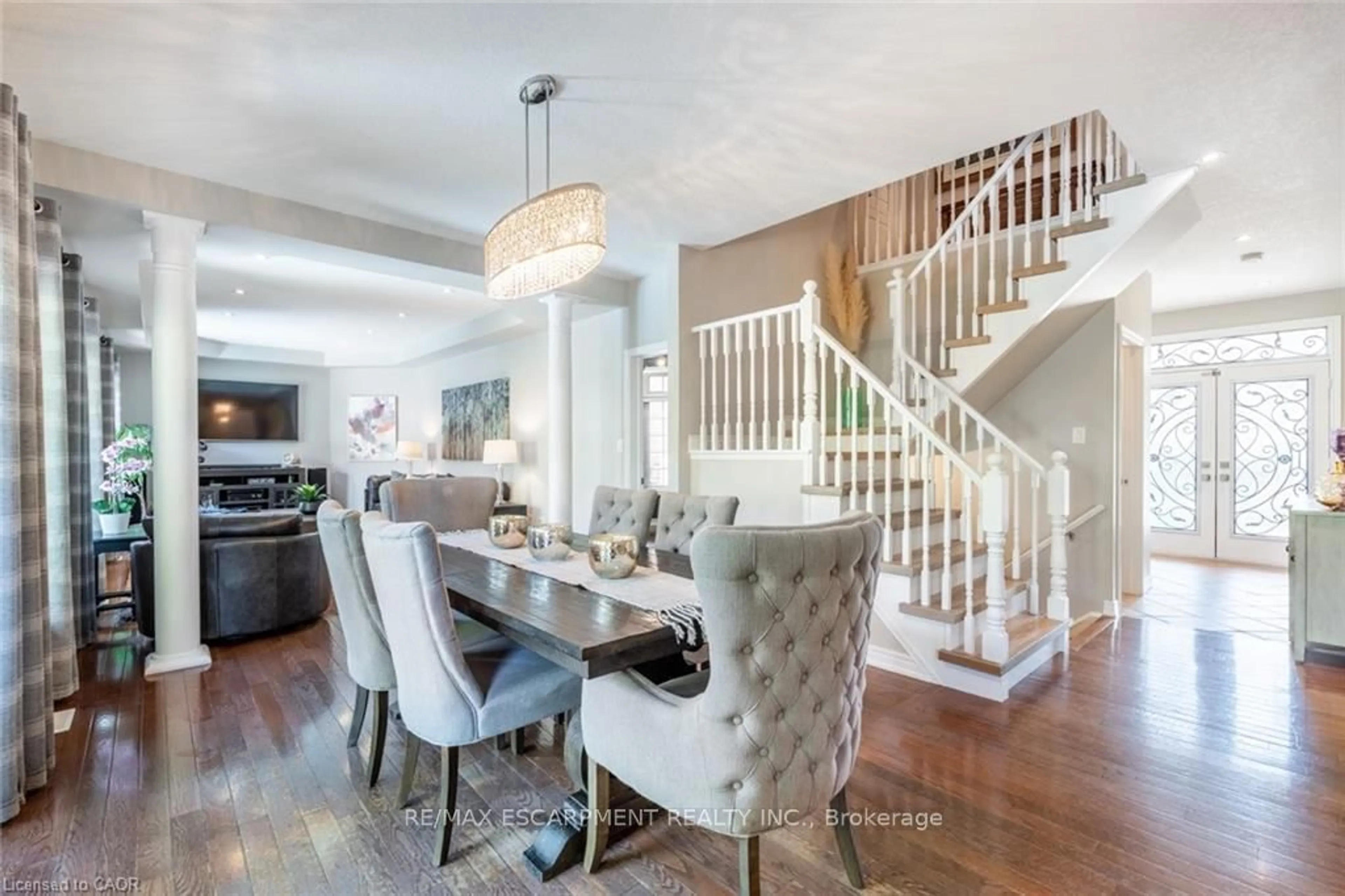Dining room, unknown for 2338 NORLAND Dr, Burlington Ontario L7L 7E6