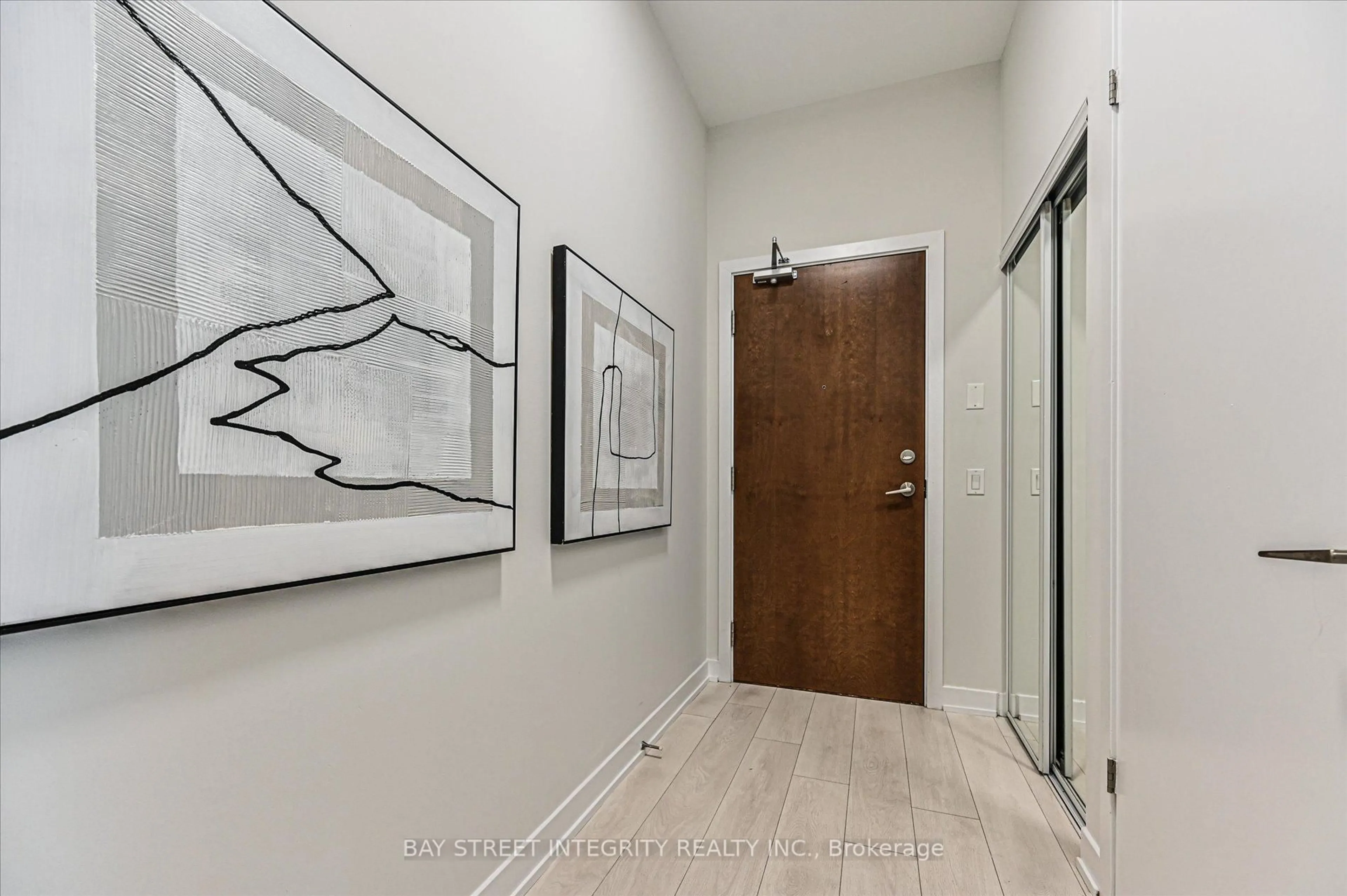 Indoor entryway for 2212 Lake Shore Blvd #2001, Toronto Ontario M8V 0C2