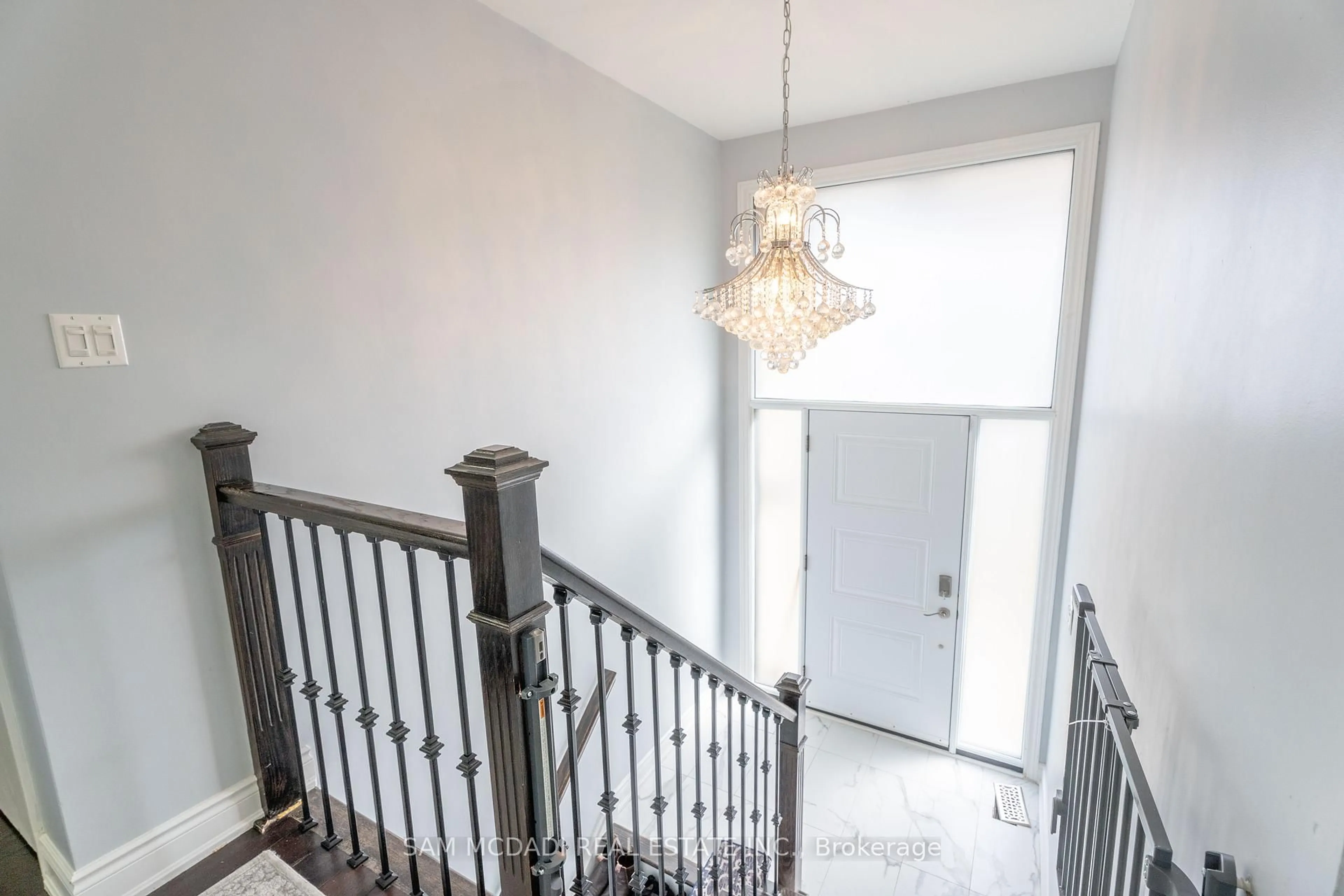 Indoor entryway for 54 Bearbury Dr, Toronto Ontario M9C 2G9