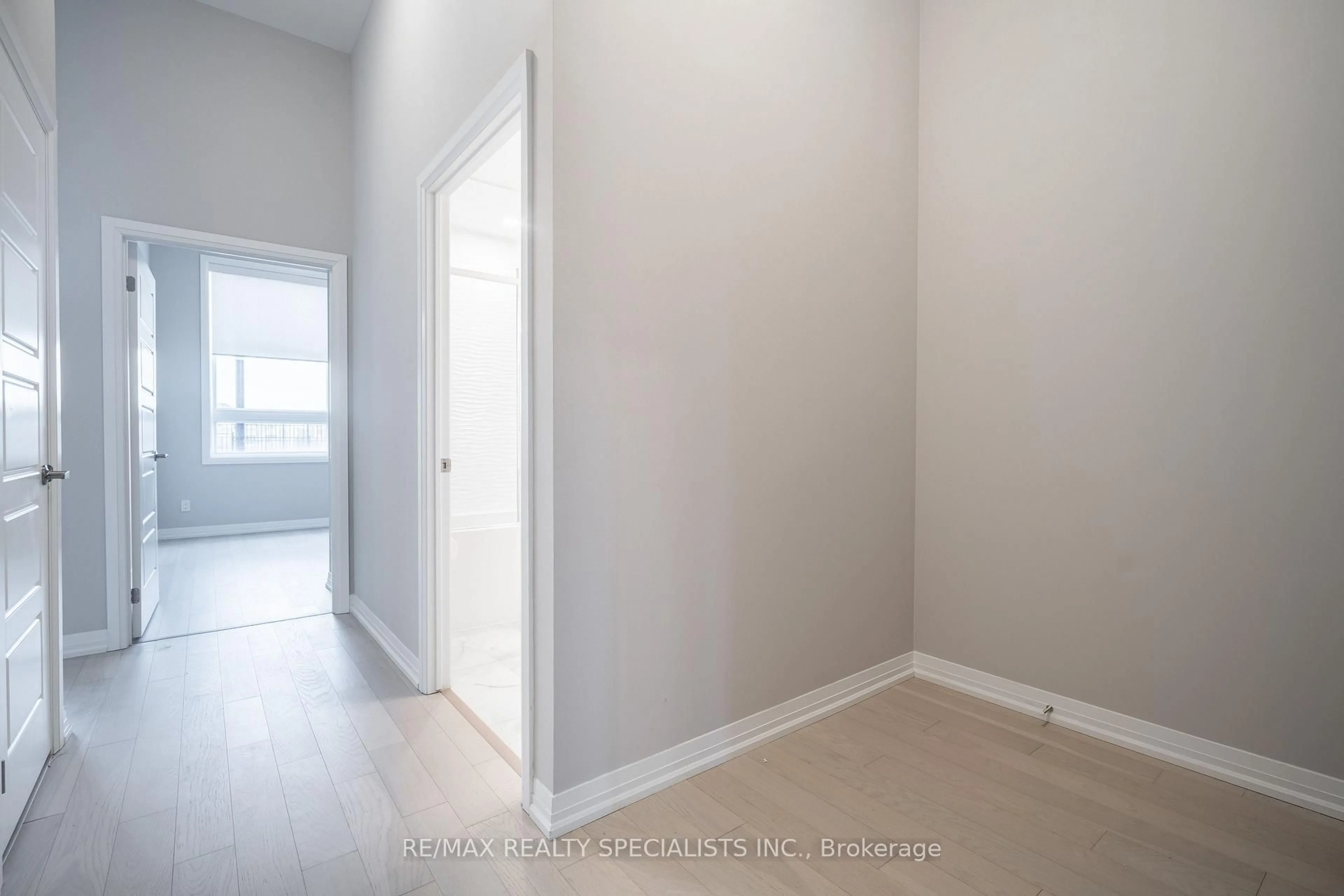 A pic of a room for 3265 CARDING MILL Tr, Oakville Ontario L6M 5P7