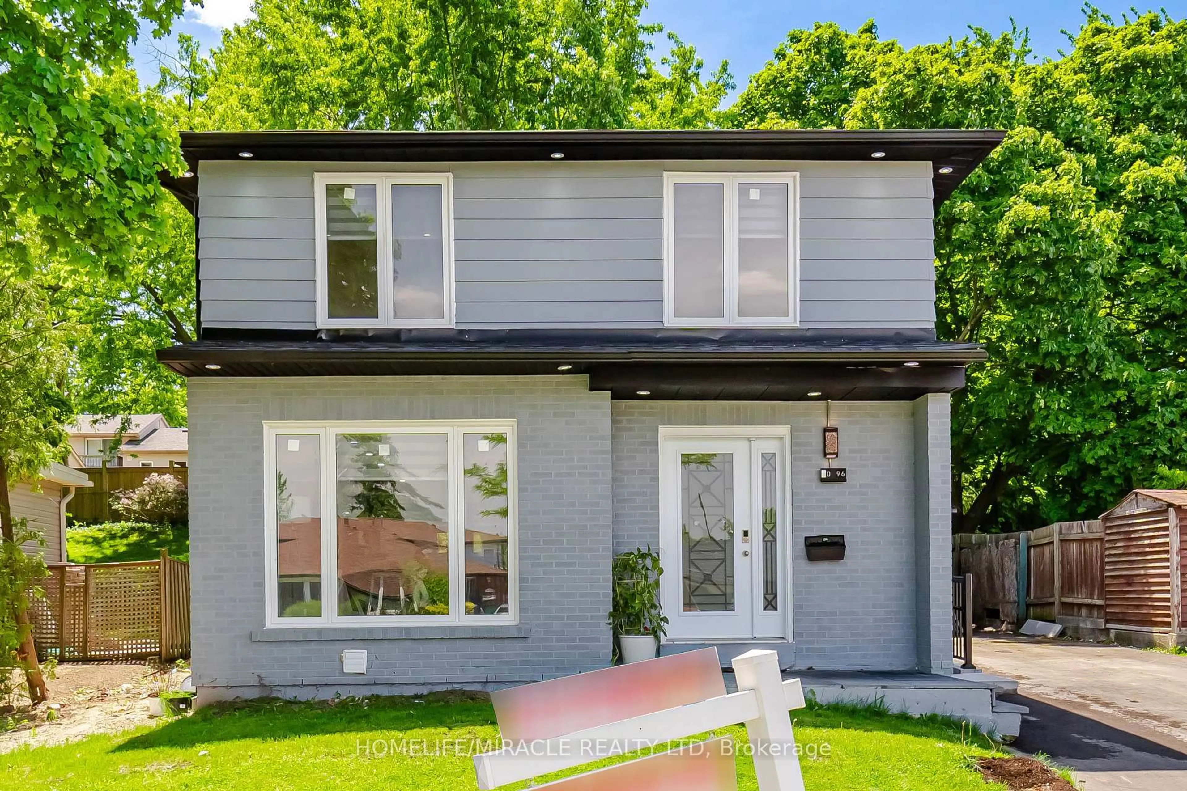 Home with brick exterior material, street for 96 Bonham Blvd, Mississauga Ontario L5M 1C7