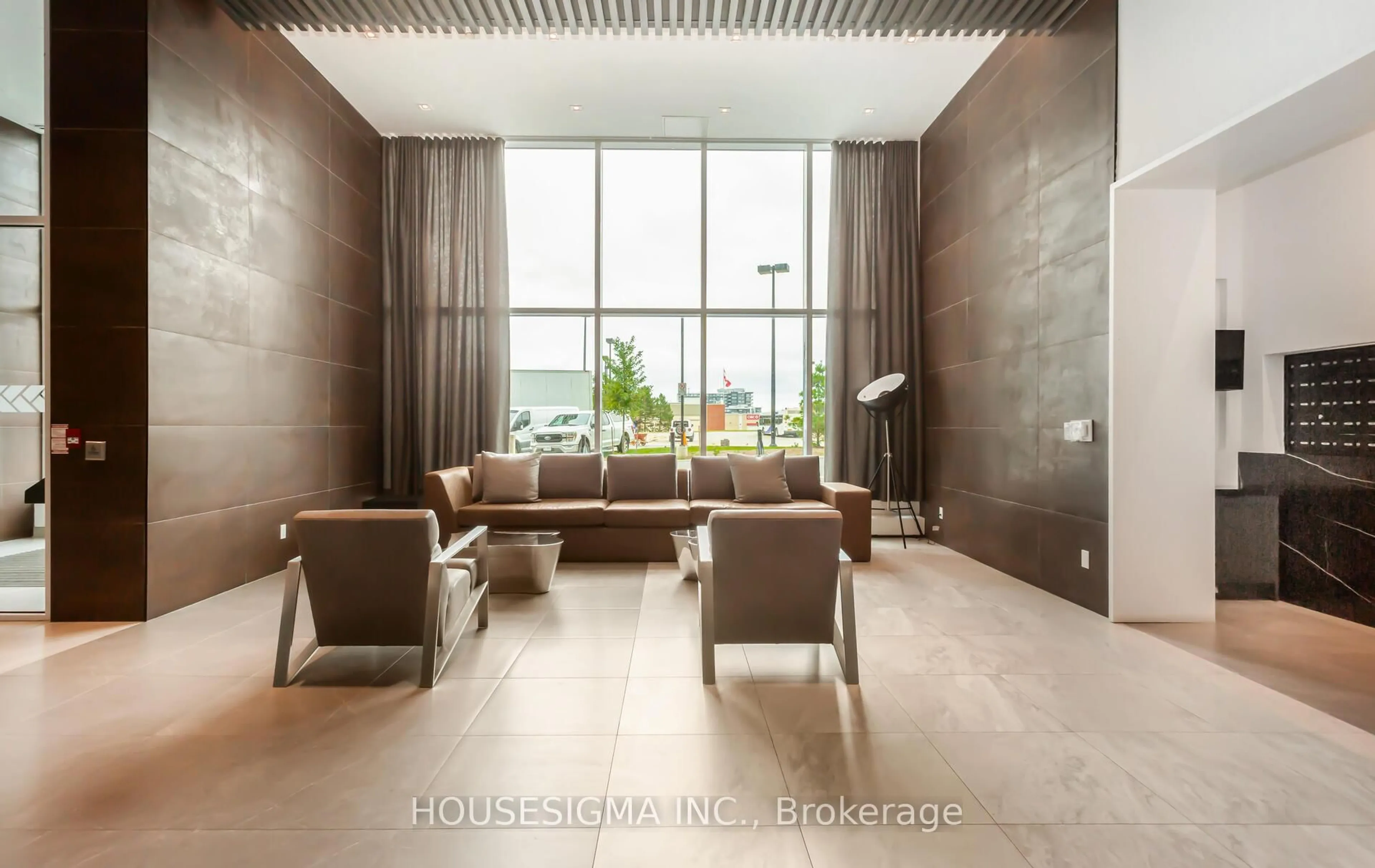 Indoor foyer for 2485 Taunton Rd #349, Oakville Ontario L6H 3R8