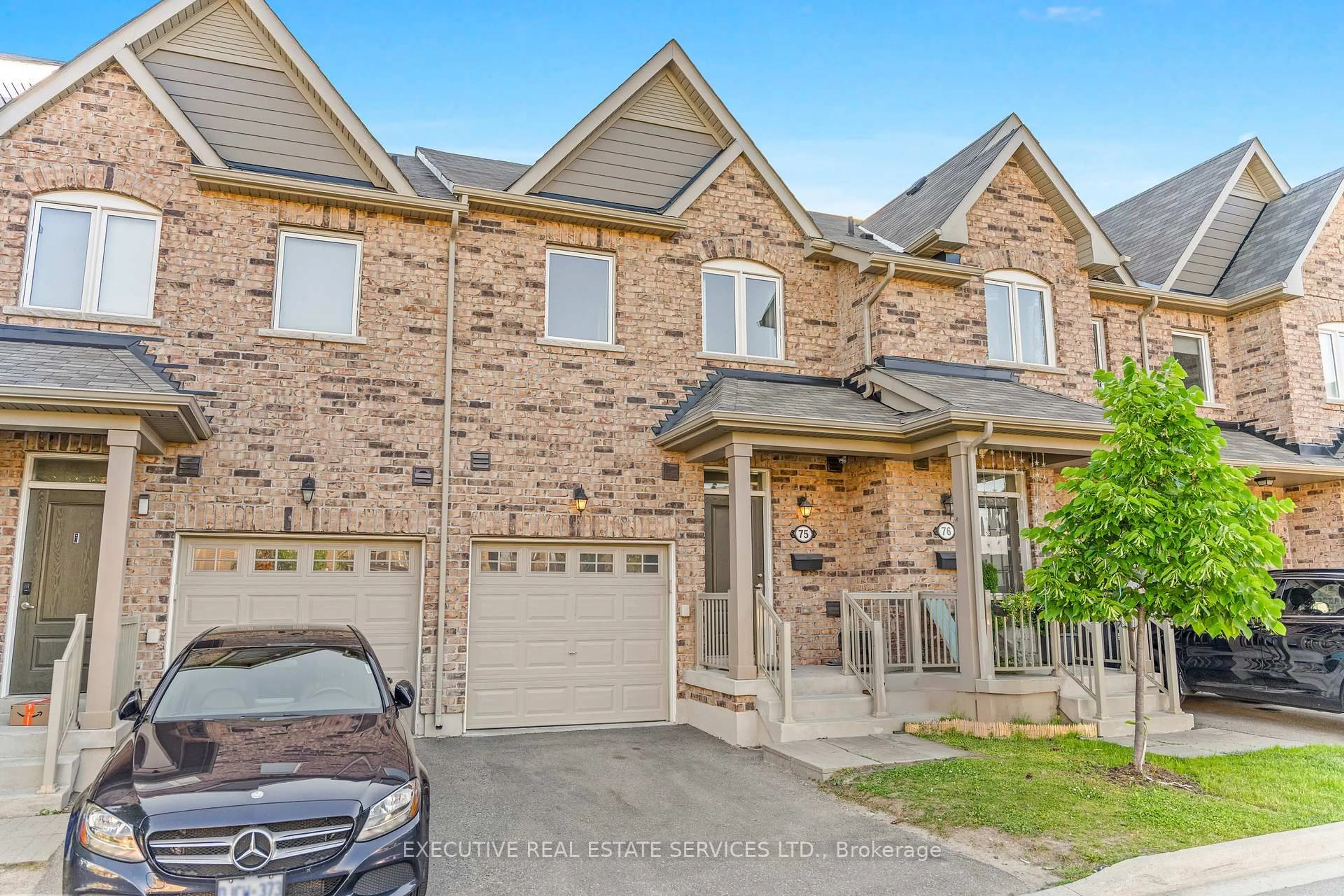 Home with brick exterior material, street for 50 Edinburgh Dr #75, Brampton Ontario L6Y 1N9