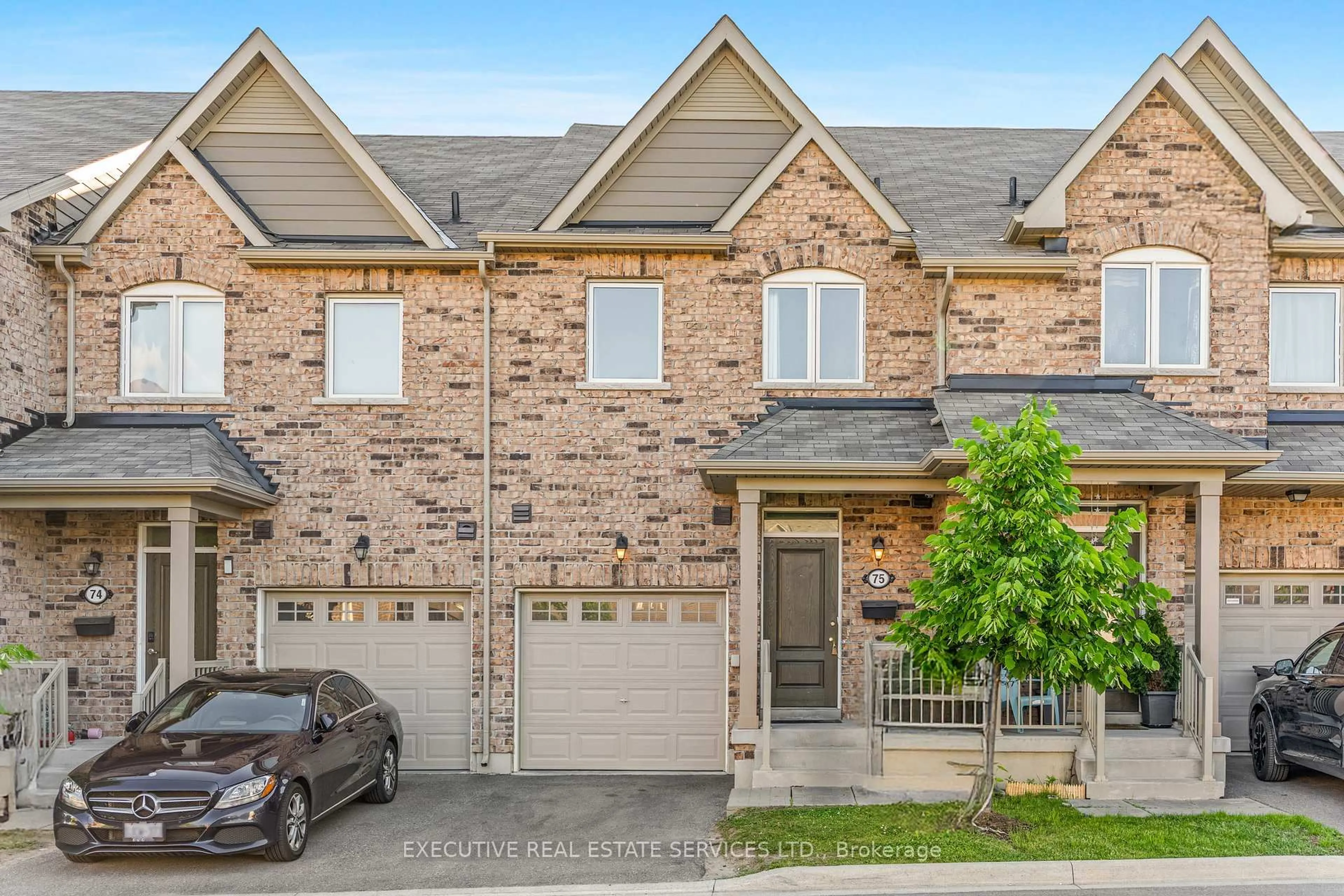 Home with brick exterior material, street for 50 Edinburgh Dr #75, Brampton Ontario L6Y 1N9