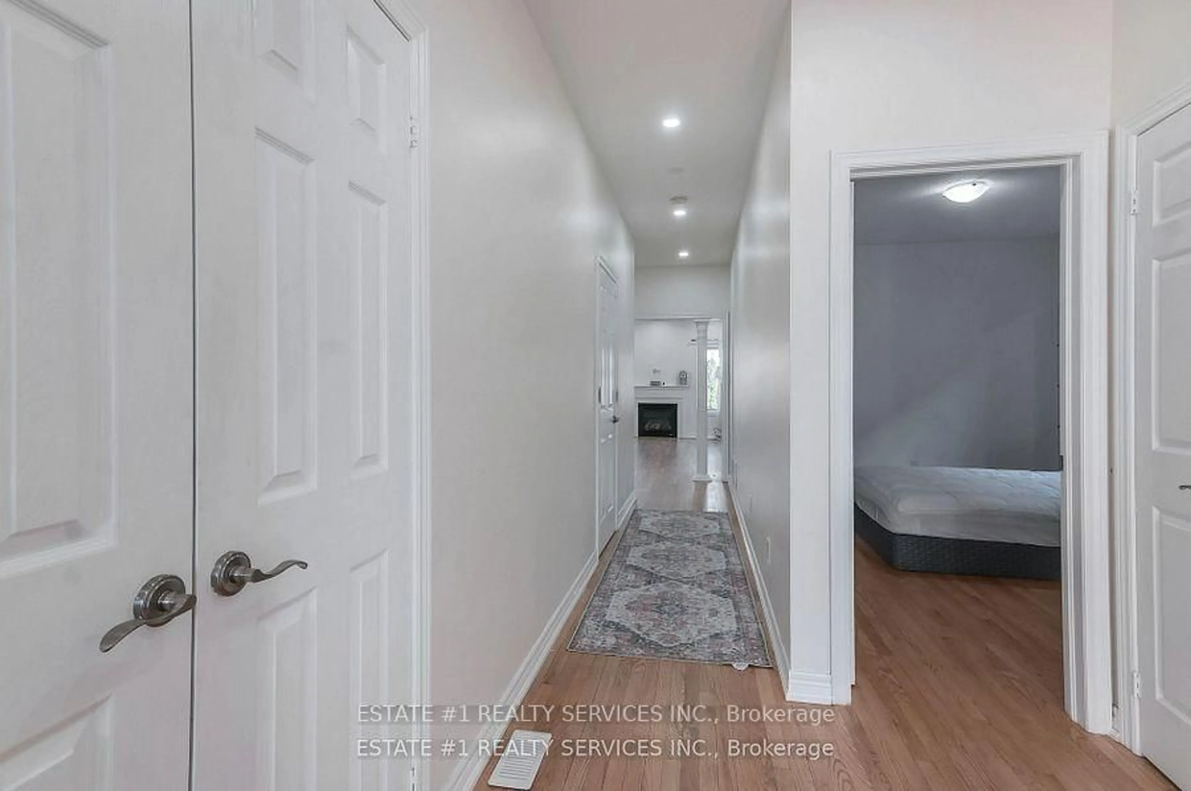 Unknown for 40 Balin Cres, Brampton Ontario L6X 0V5