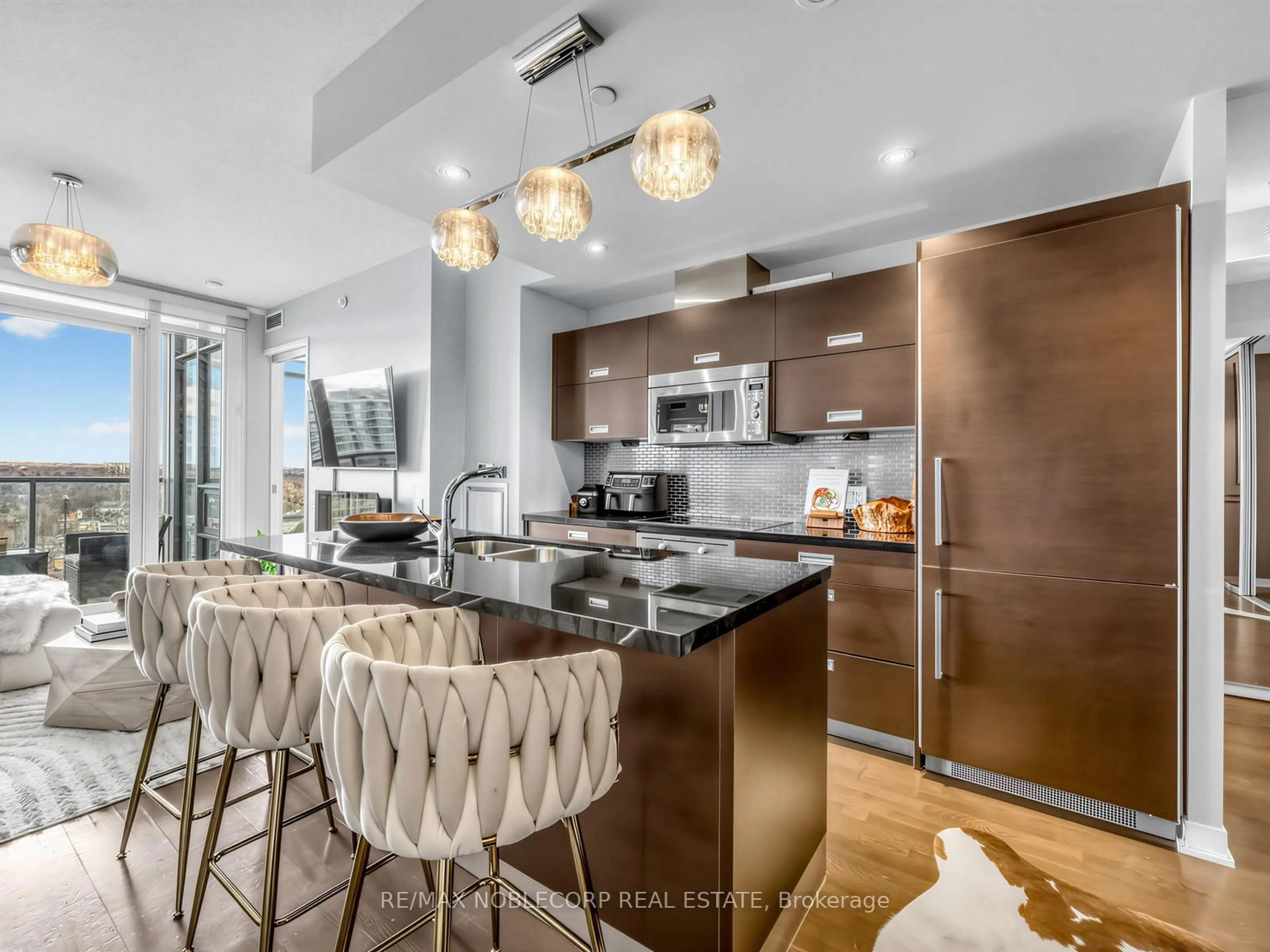 Open concept kitchen, unknown for 88 Park Lawn Rd #2212, Toronto Ontario M8Y 0B5