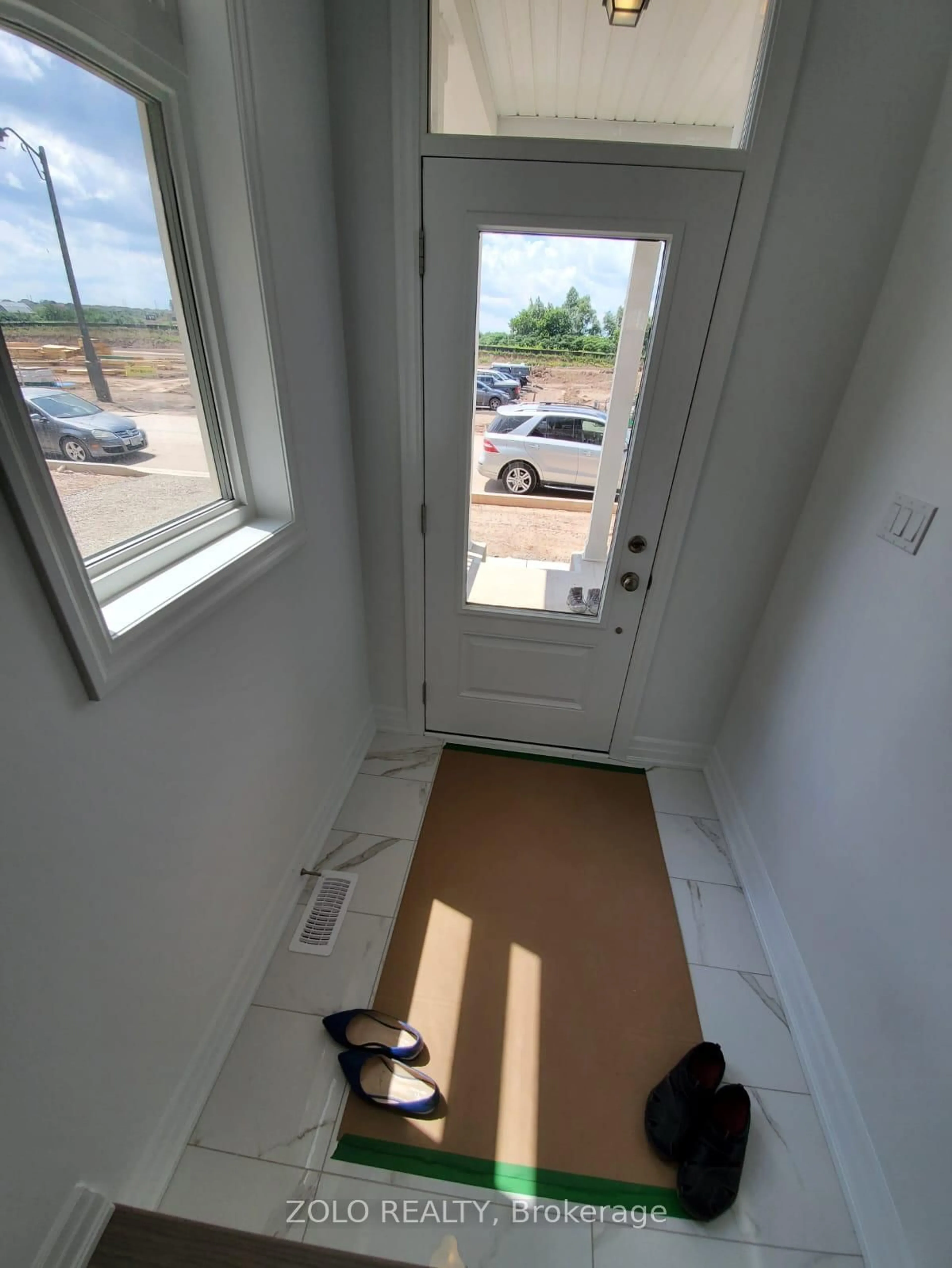 A pic of a room for 3061 William Cutmore Blvd, Oakville Ontario L6H 3S2