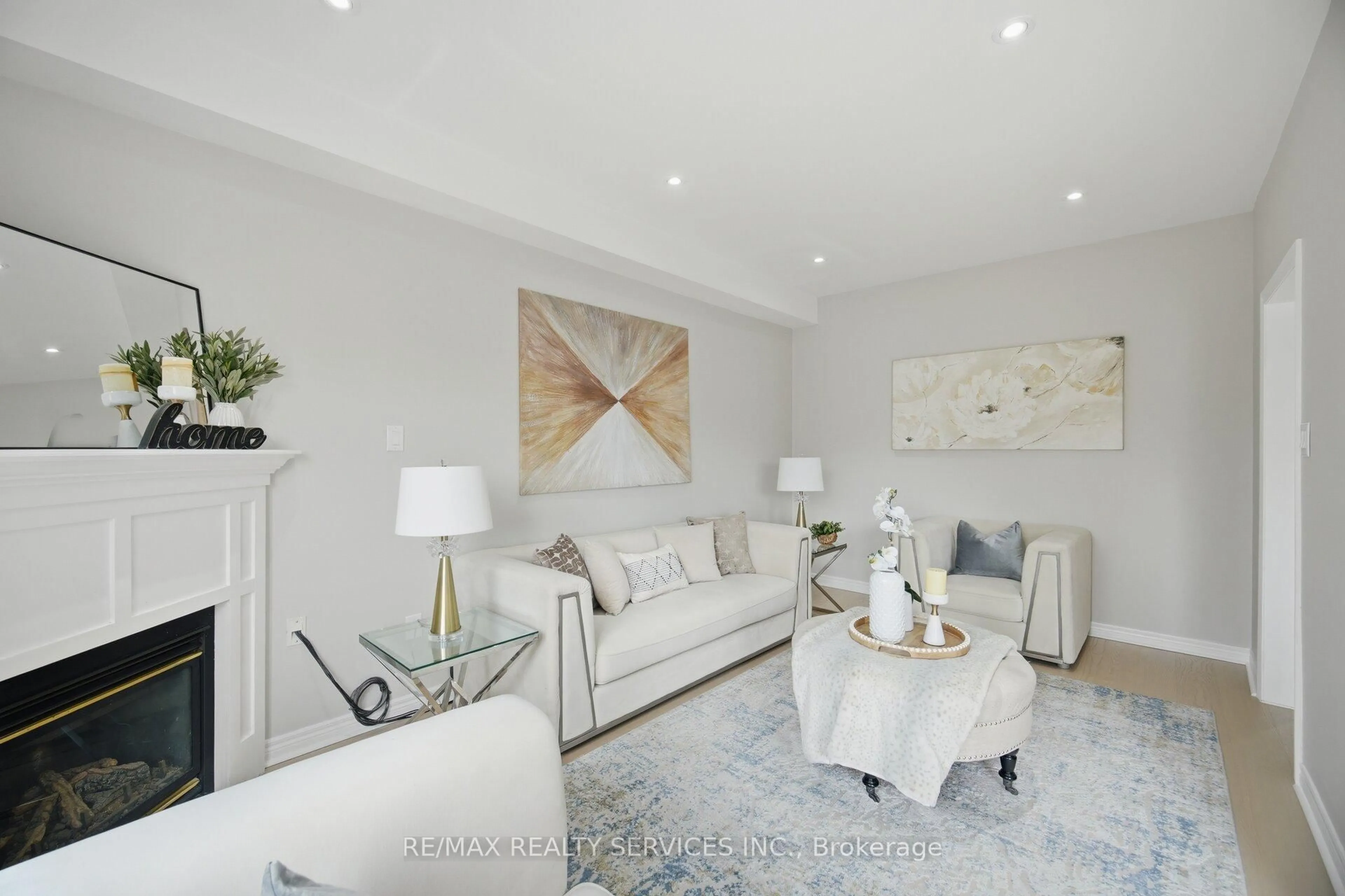 Living room with furniture, unknown for 130 Yuile Crt, Brampton Ontario L6Y 5J5