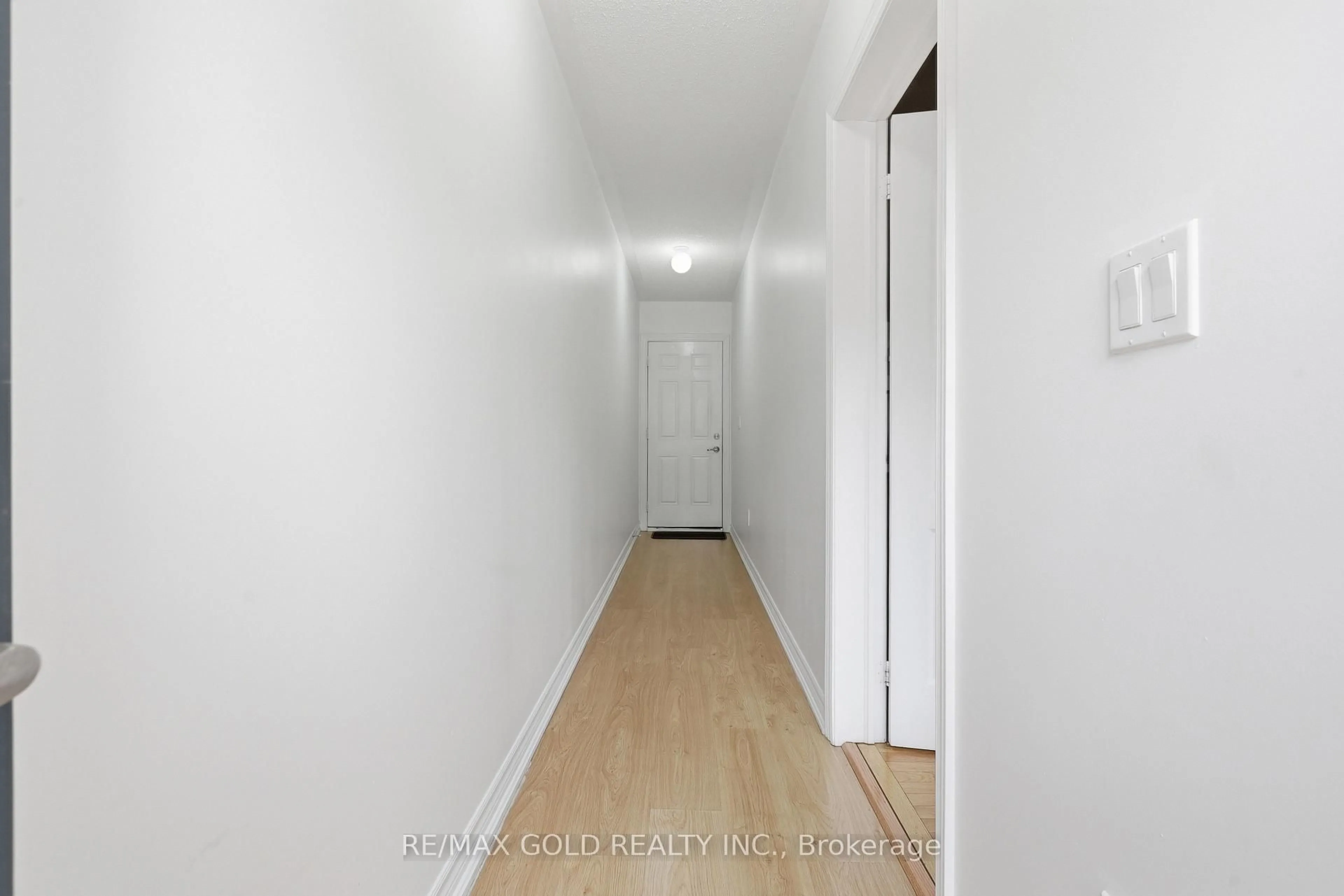 A pic of a room for 43 Hatton Crt, Brampton Ontario L6Y 5T5