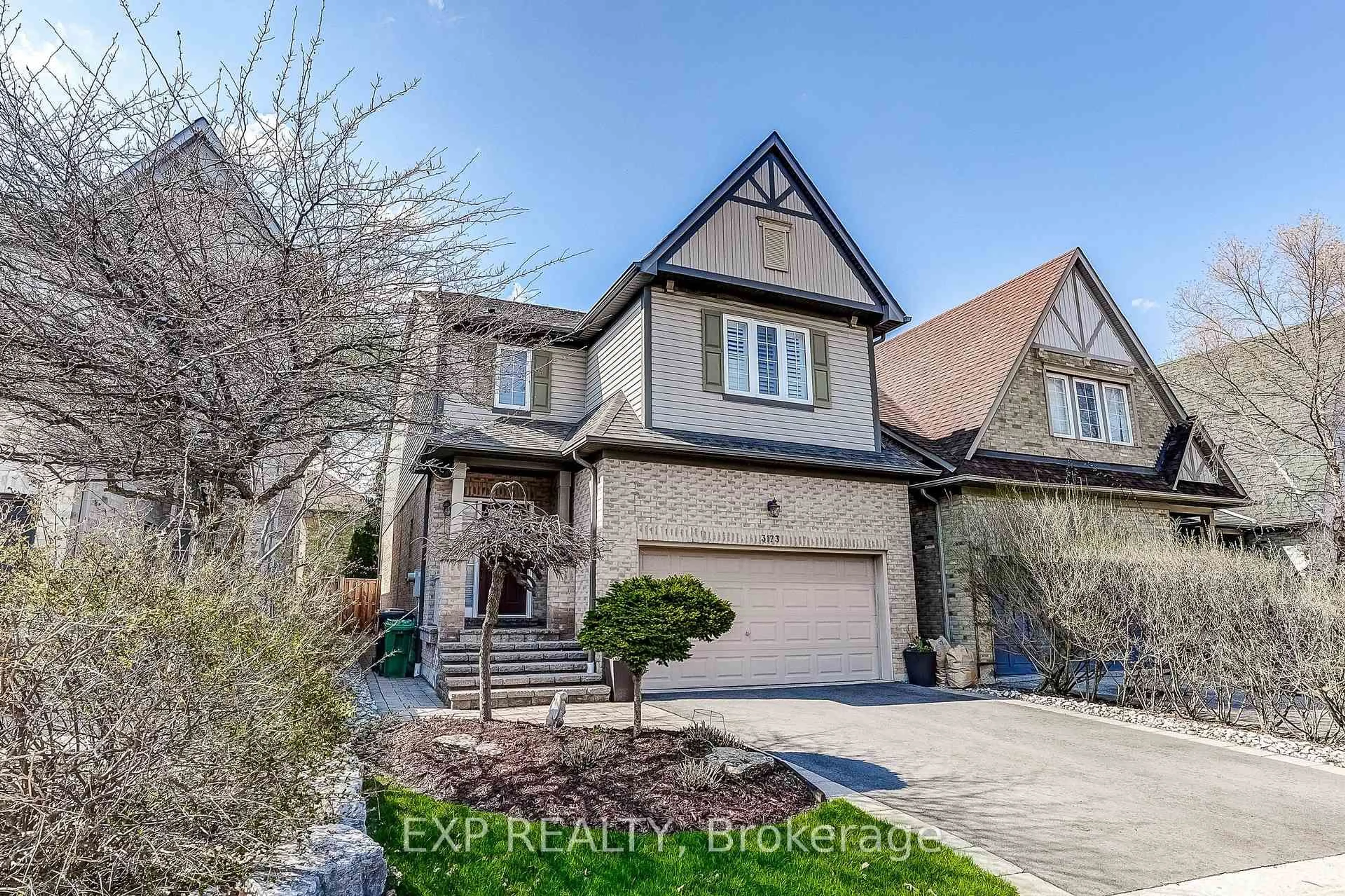 Home with brick exterior material, street for 3173 Malham Gate, Mississauga Ontario L5M 6K8