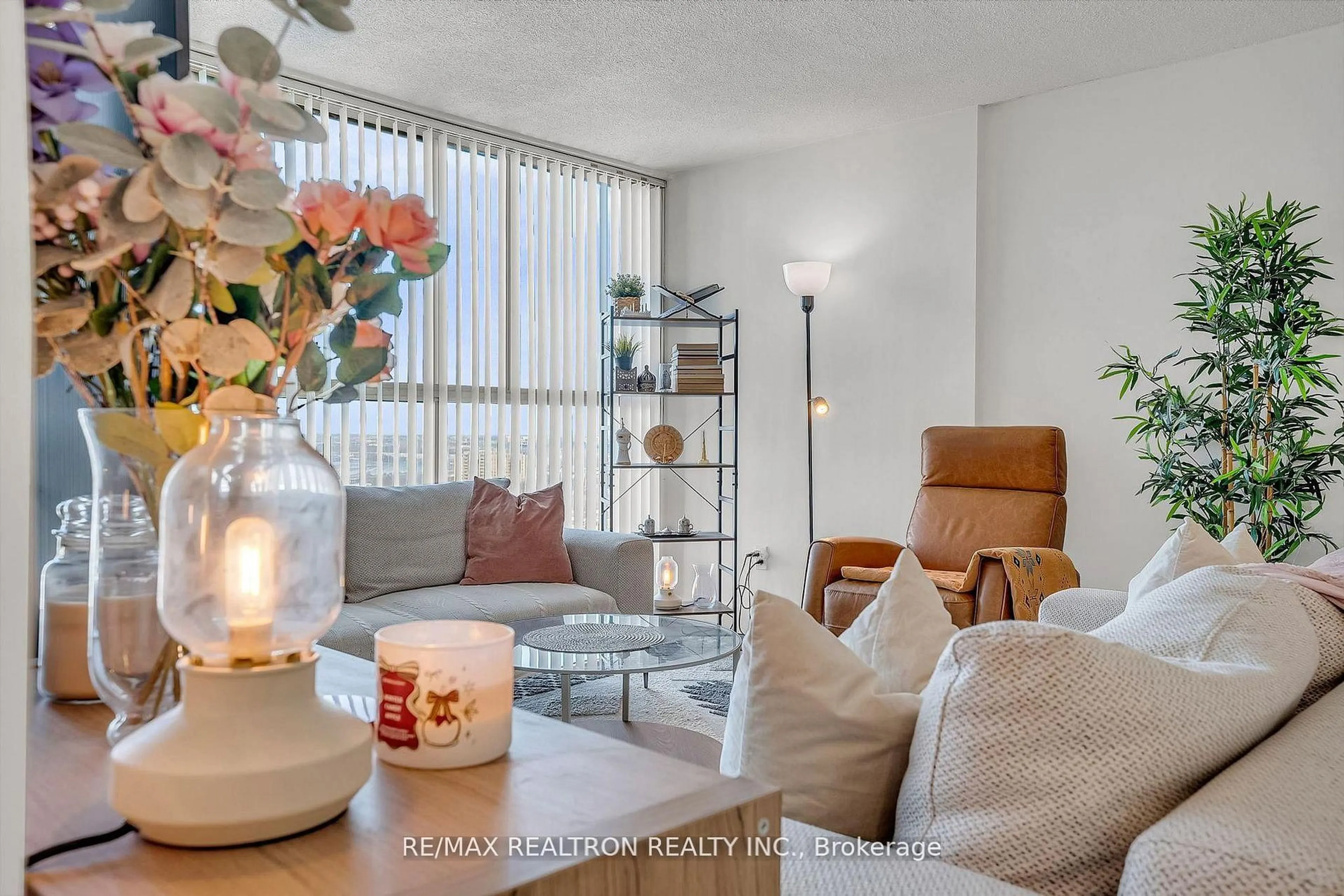 Living room with furniture, unknown for 4185 Shipp Dr #1713, Mississauga Ontario L4Z 2Y8
