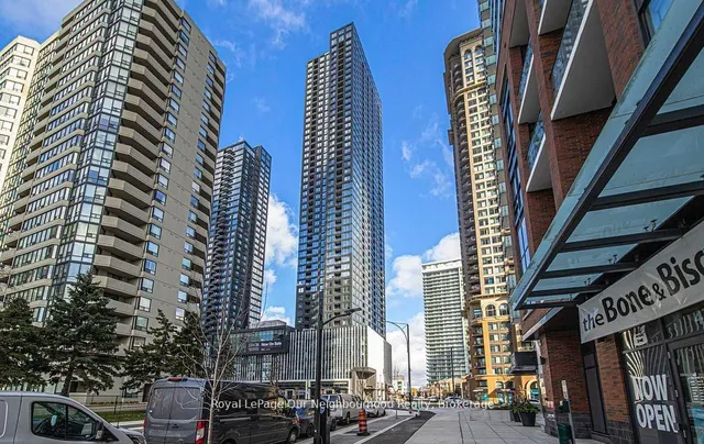 395 Square One Dr #412, Mississauga 2