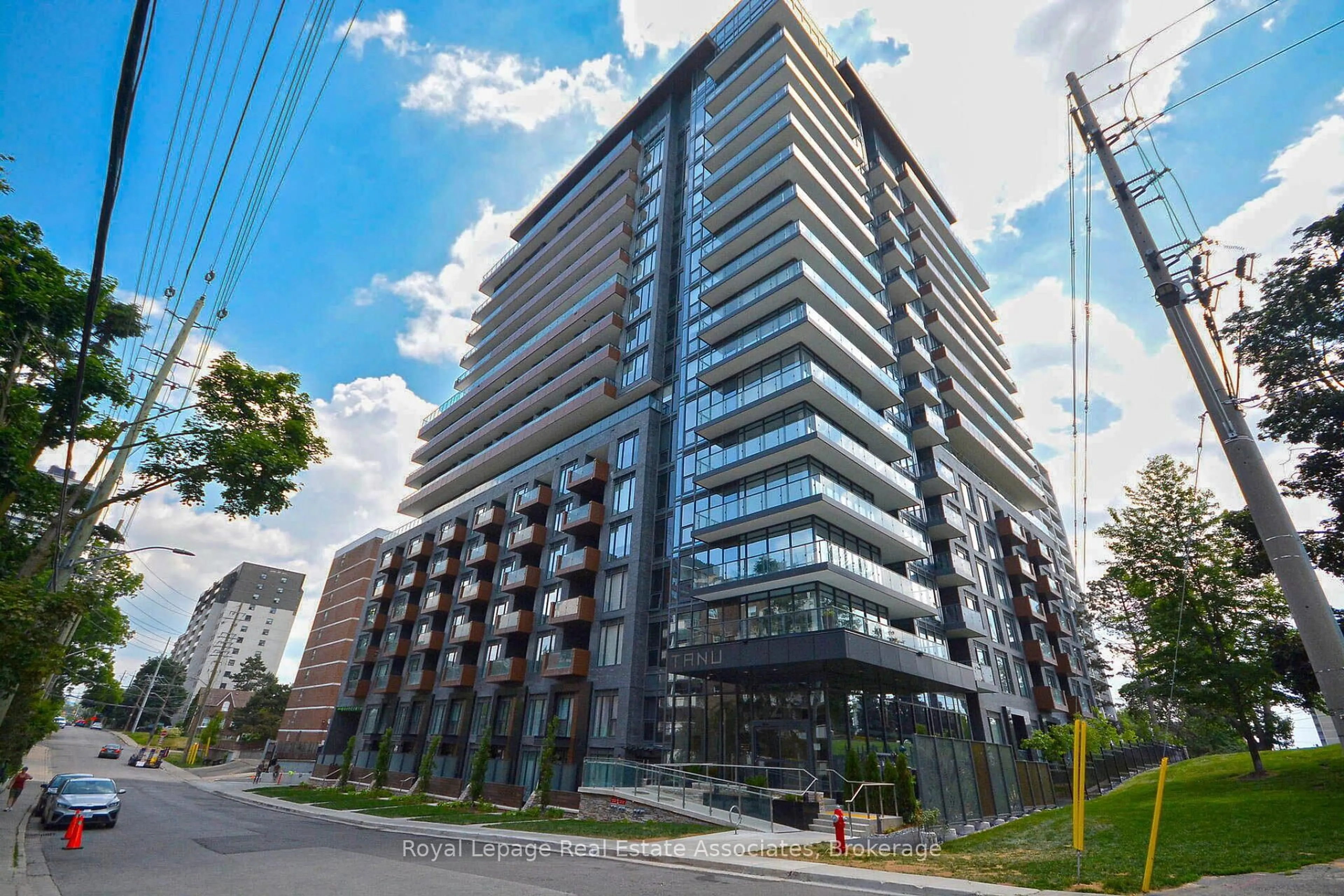 Unknown for 21 Park St #706, Mississauga Ontario L5G 0C2