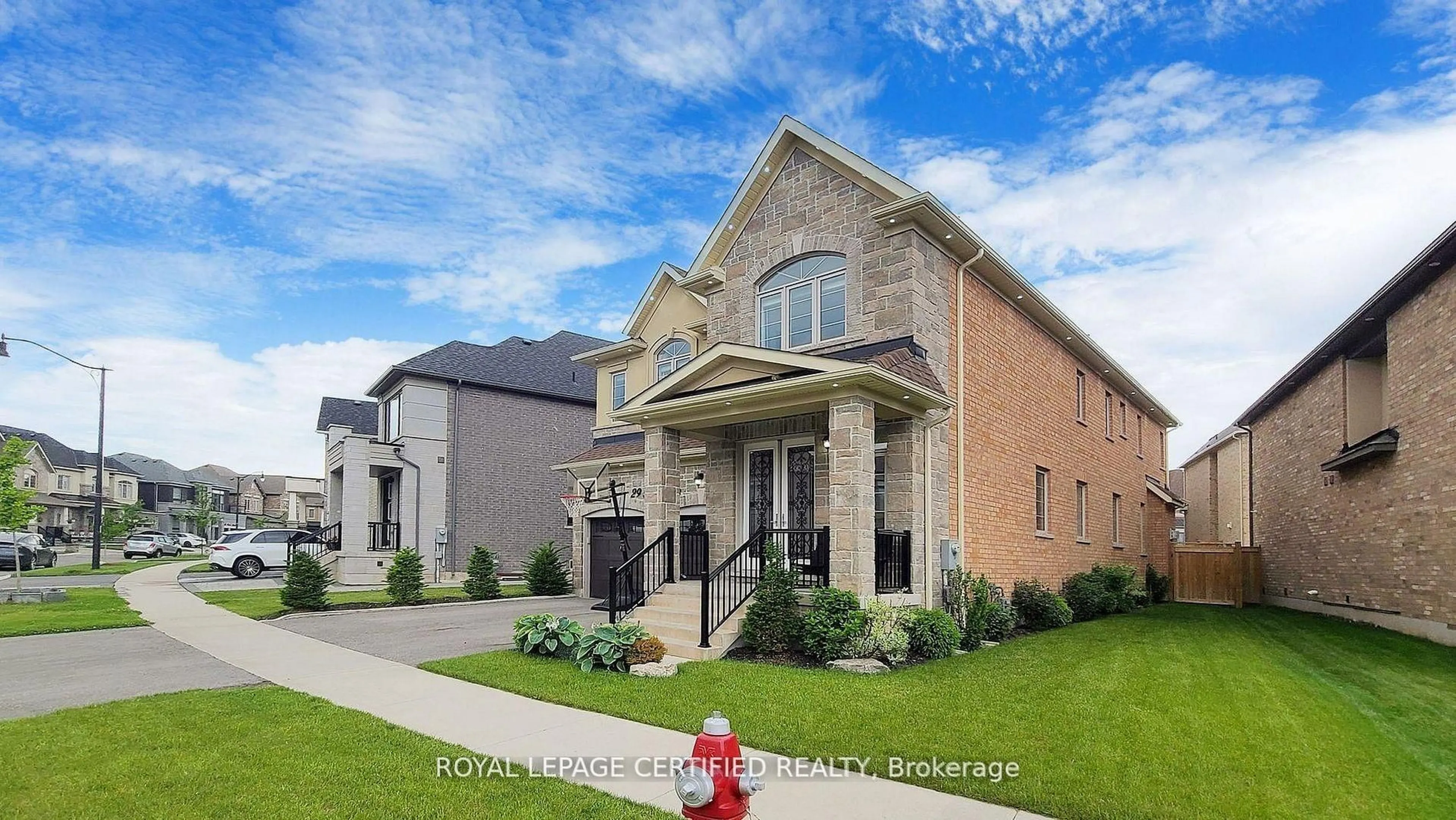 Home with brick exterior material, street for 29 Frost St, Brampton Ontario L6X 5R3
