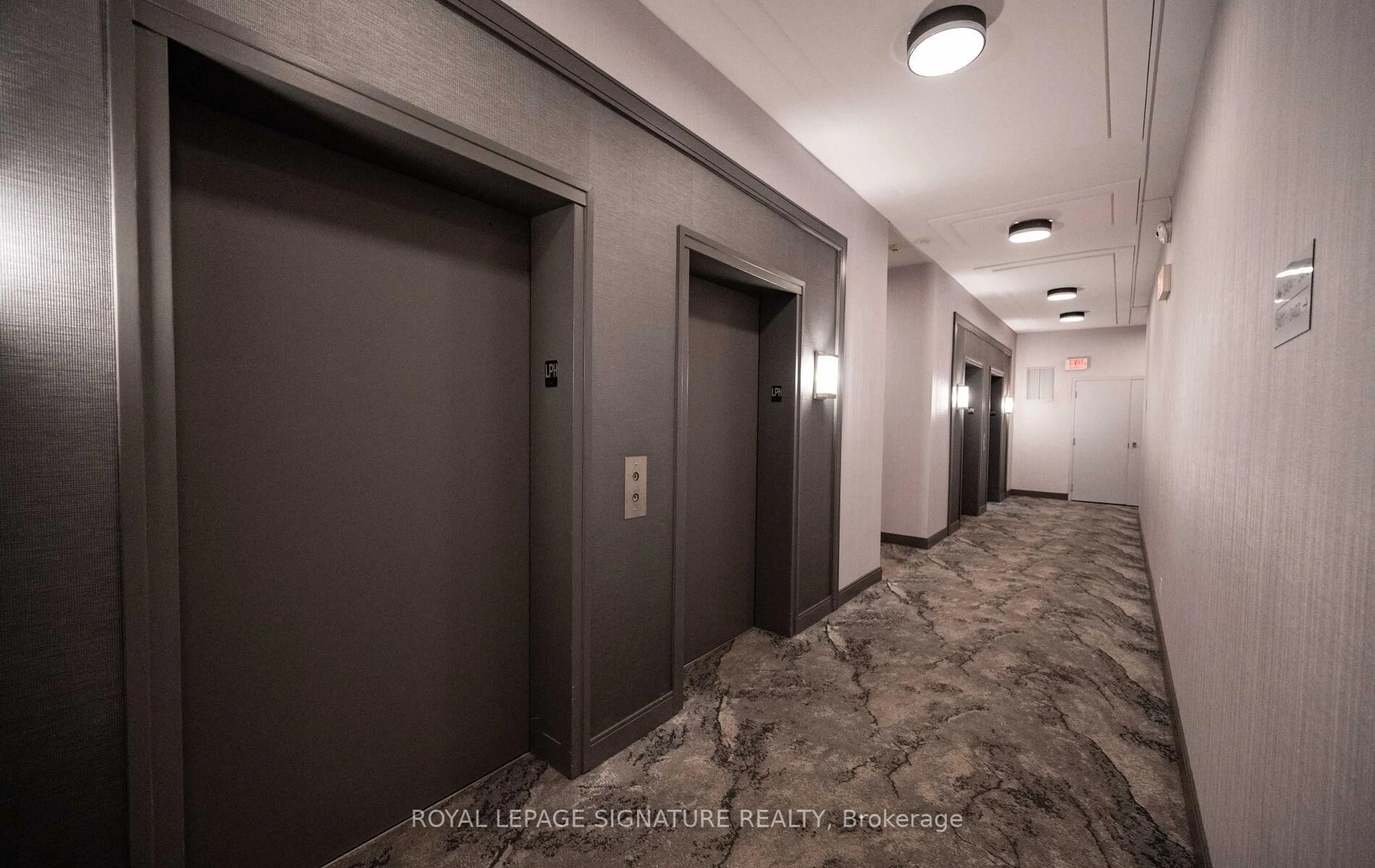 Indoor foyer for 80 Absolute Ave #3506, Mississauga Ontario L4Z 0A4
