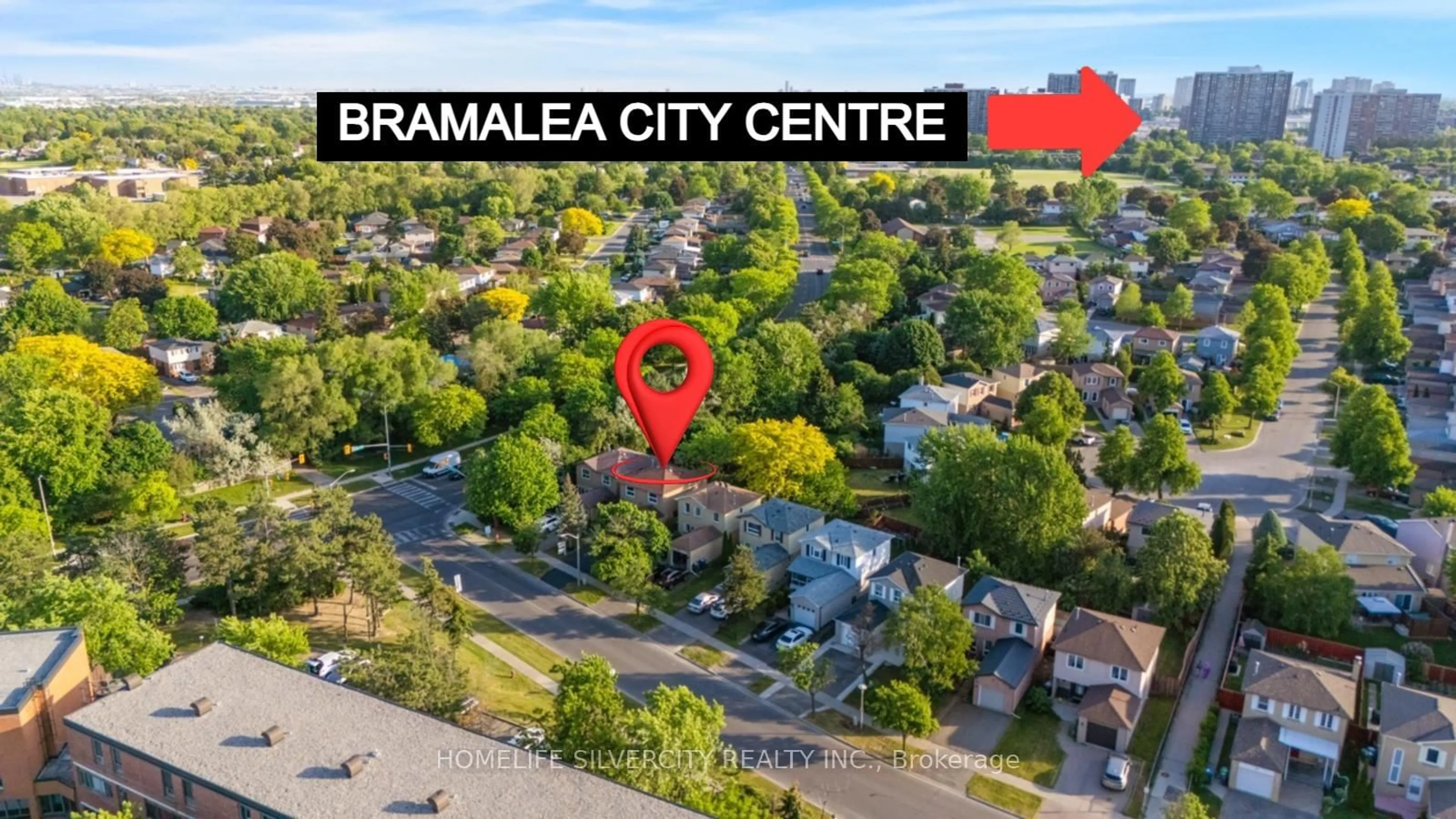 A pic from outside/outdoor area/front of a property/back of a property/a pic from drone, street for 3 Folkstone Cres, Brampton Ontario L6T 3M4