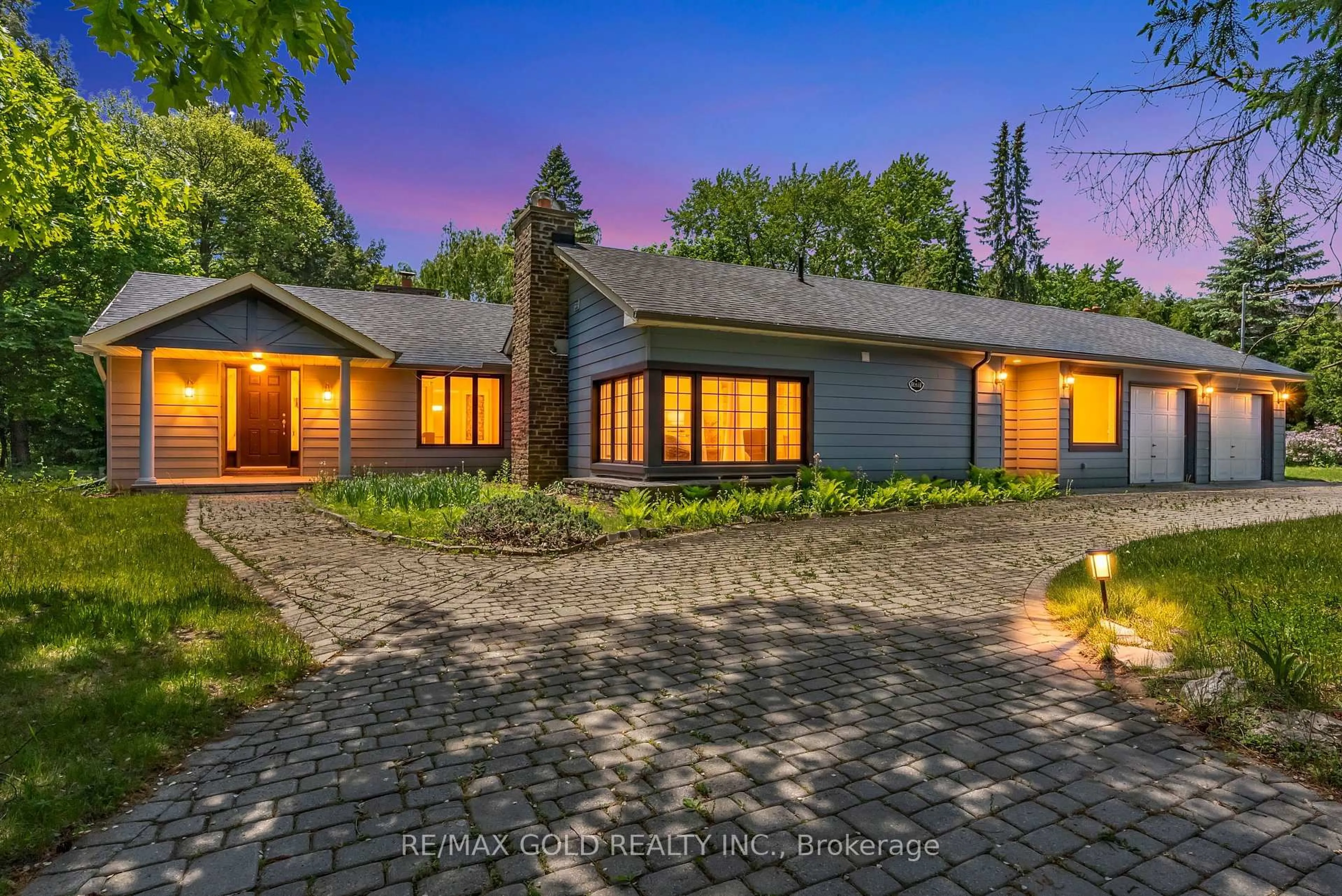 Unknown for 1356 Oak Lane, Mississauga Ontario L5H 2X7