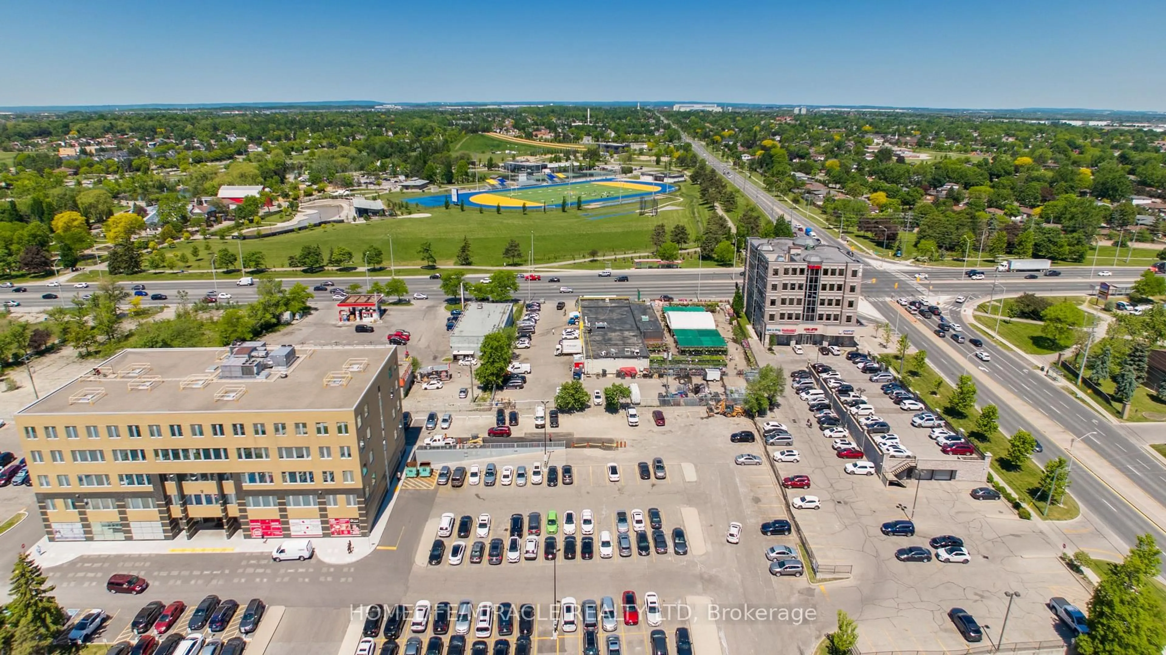 A pic from outside/outdoor area/front of a property/back of a property/a pic from drone, street for 15 Kensington Rd #907, Brampton Ontario L6T 3W2