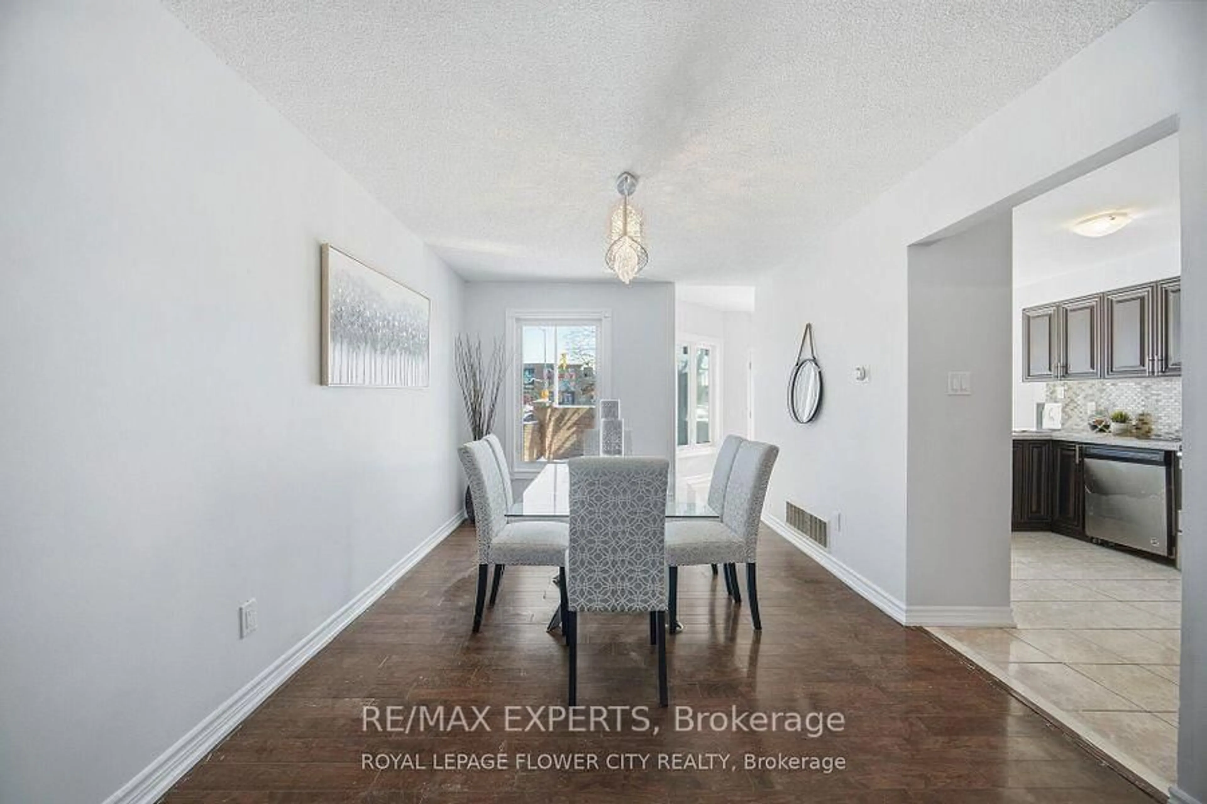 Dining room, wood/laminate floor for 1 Donaldson Dr, Brampton Ontario L6Y 3G7