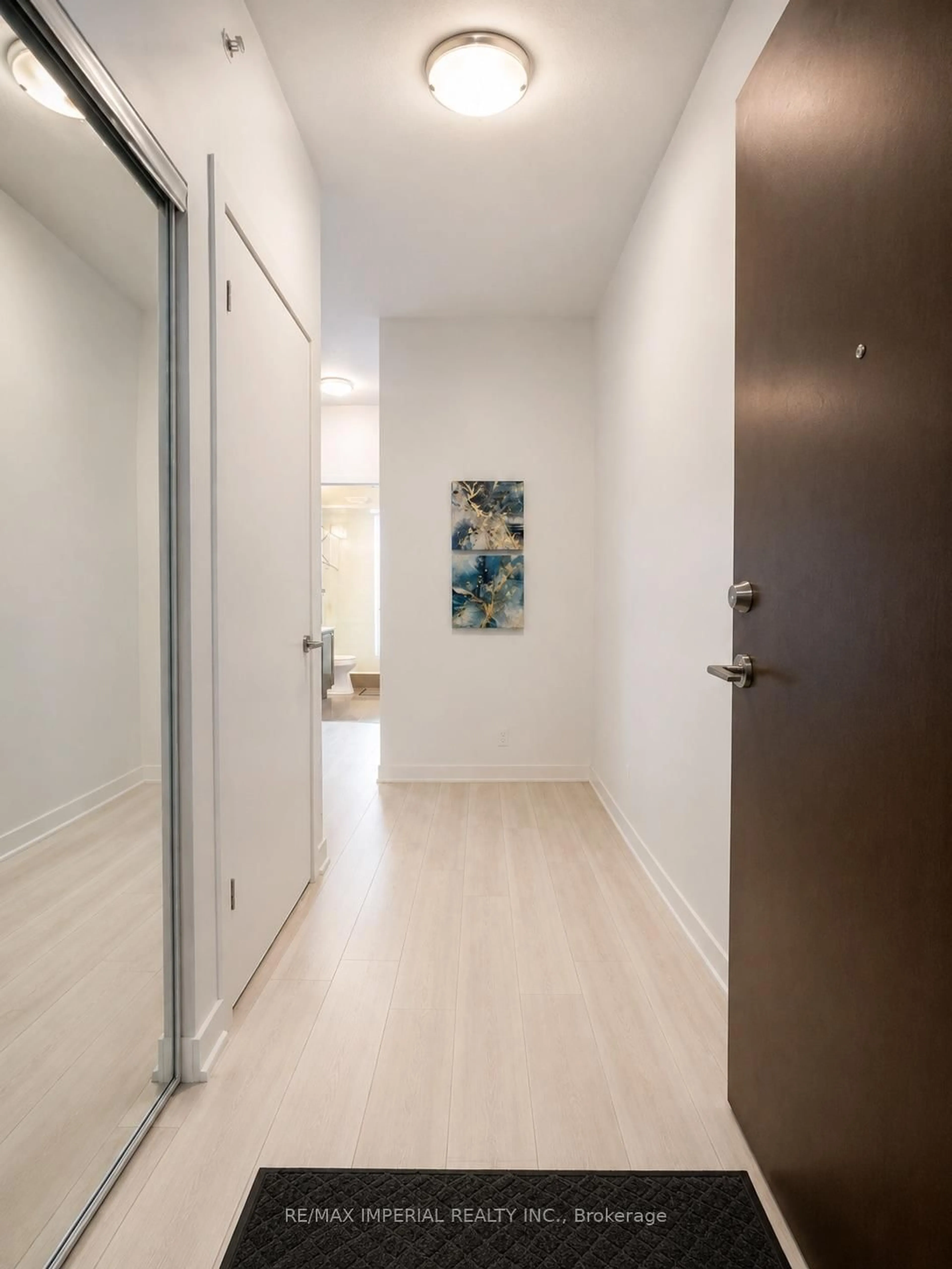 Indoor foyer for 2212 Lake Shore Blvd #3001, Toronto Ontario M8V 0C2