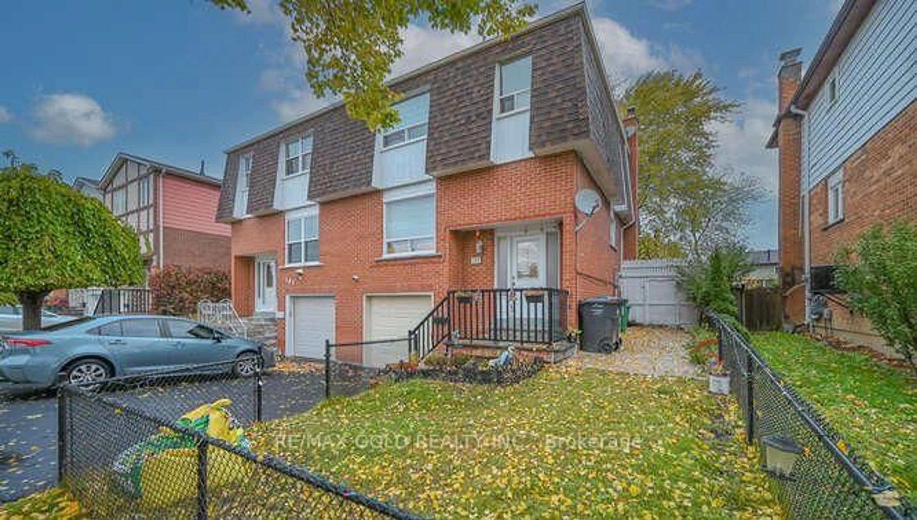 Home with brick exterior material, street for 105 Skegby Rd, Brampton Ontario L6V 2T8