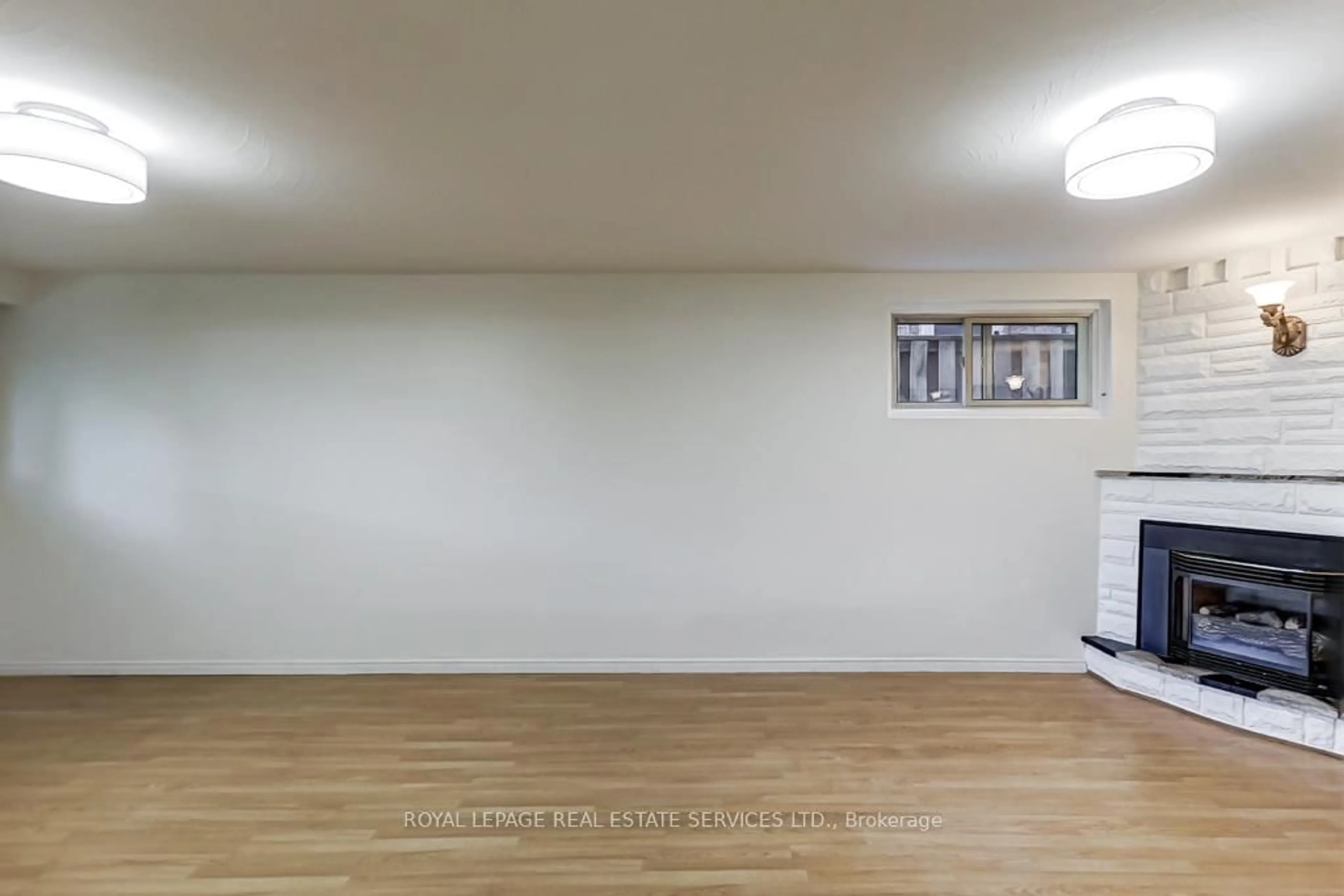 A pic of a room for 38 Jellicoe Ave, Toronto Ontario M8W 1W1