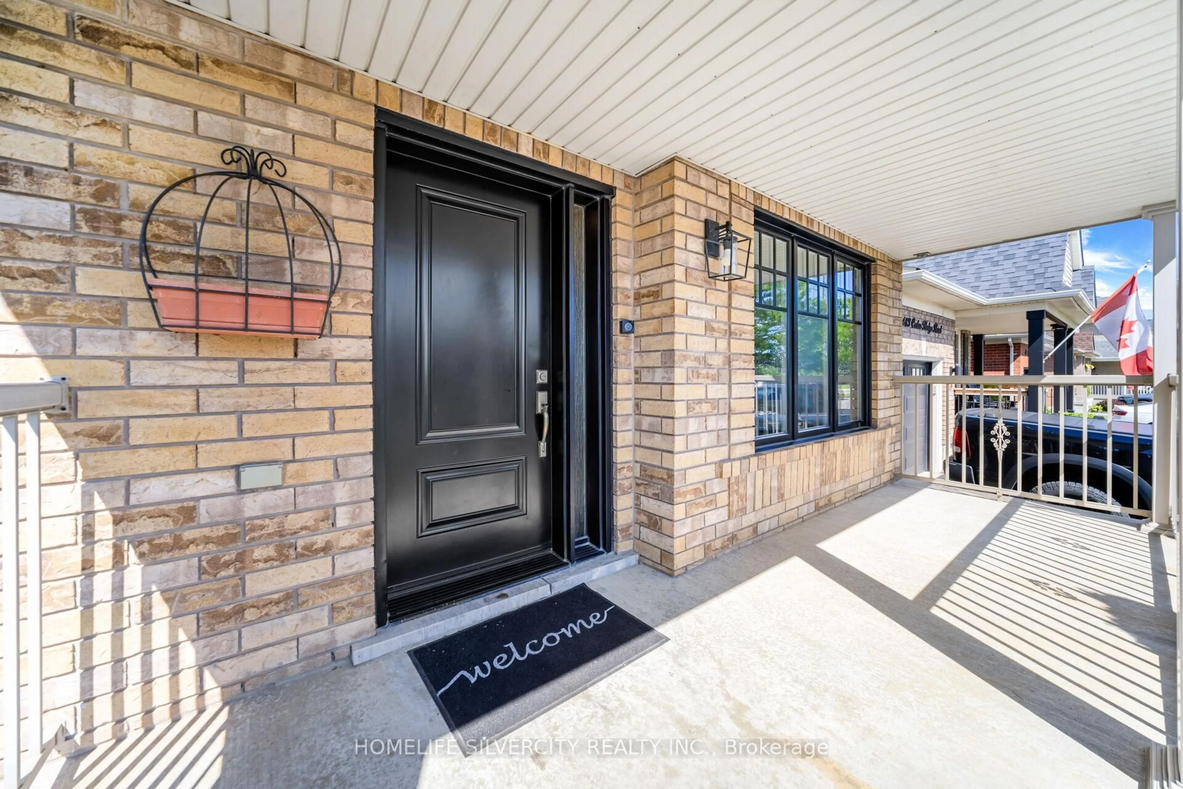 Indoor entryway for 481 Cedar Hedge Rd, Milton Ontario L9T 5K2