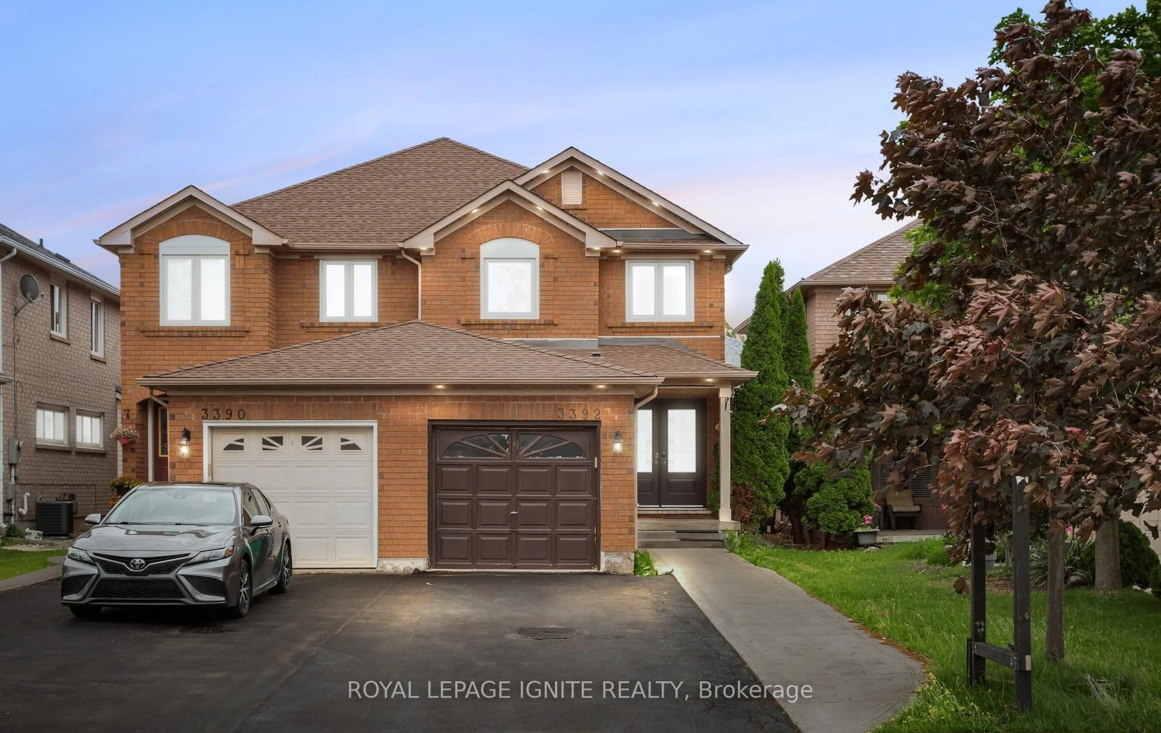 Home with brick exterior material, street for 3392 Spirea Terr, Mississauga Ontario L5N 7N3