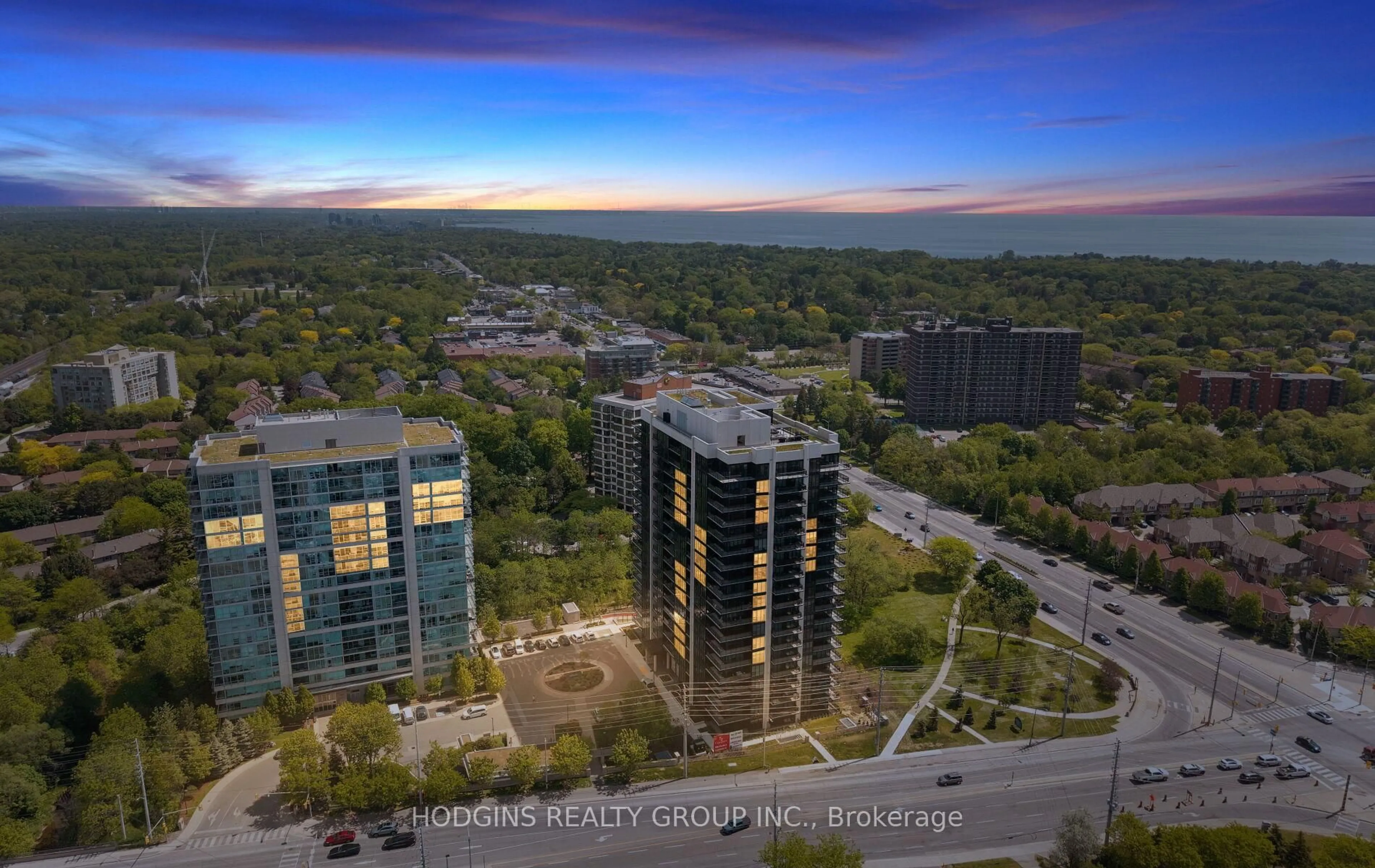 A pic from outside/outdoor area/front of a property/back of a property/a pic from drone, city buildings view from balcony for 1035 Southdown Rd #Upper Penthouse 2007, Mississauga Ontario L5J 0A2