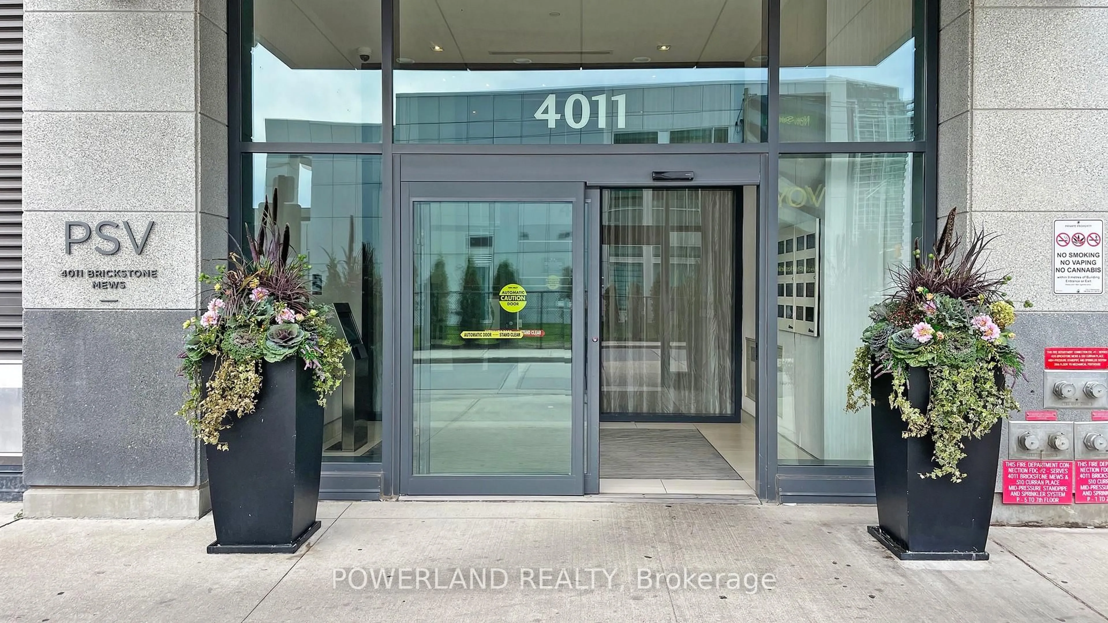 Indoor foyer for 4011 Brickstone Mews #2308, Mississauga Ontario L5B 0G3