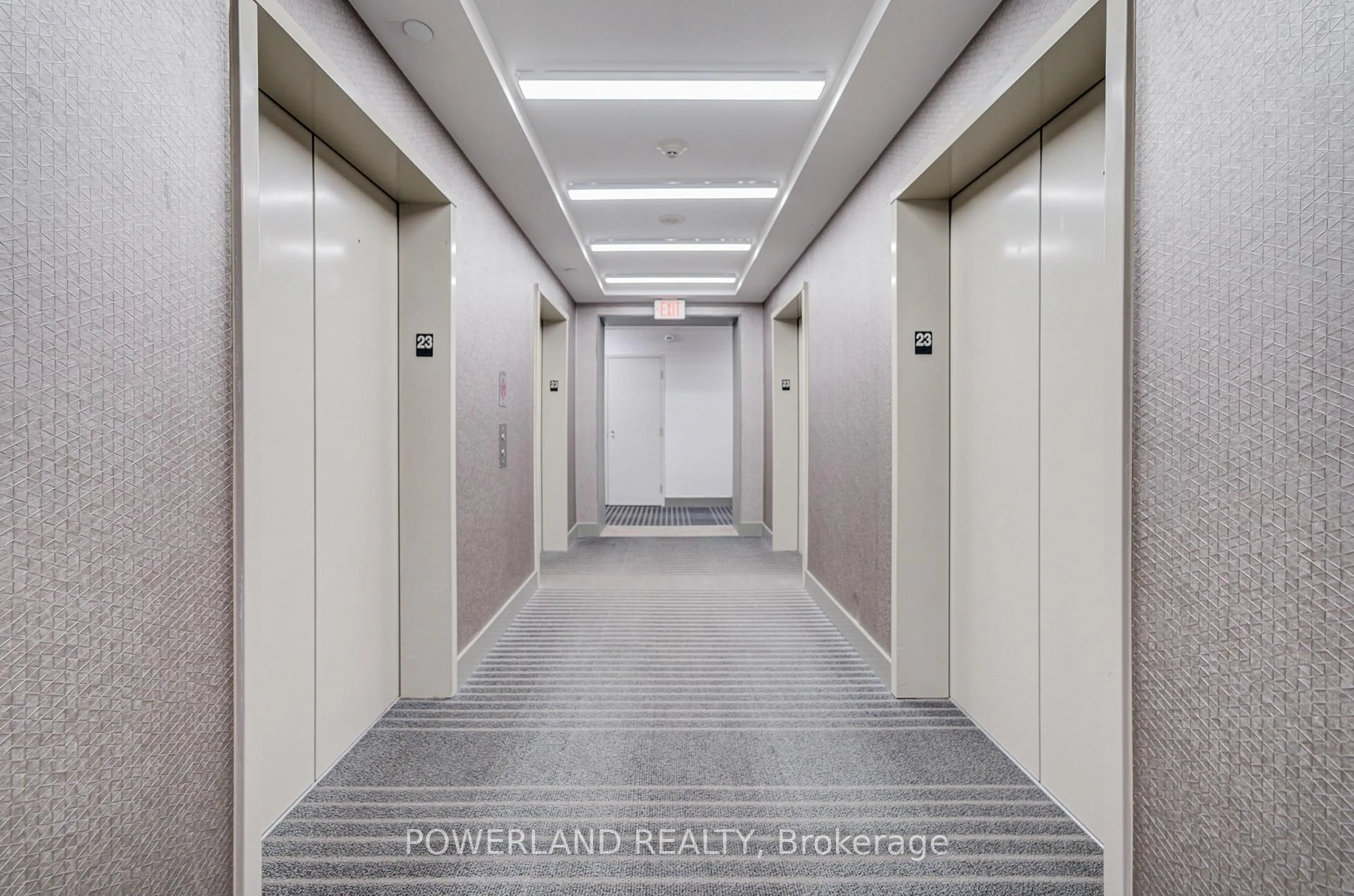 Indoor foyer for 4011 Brickstone Mews #2308, Mississauga Ontario L5B 0G3