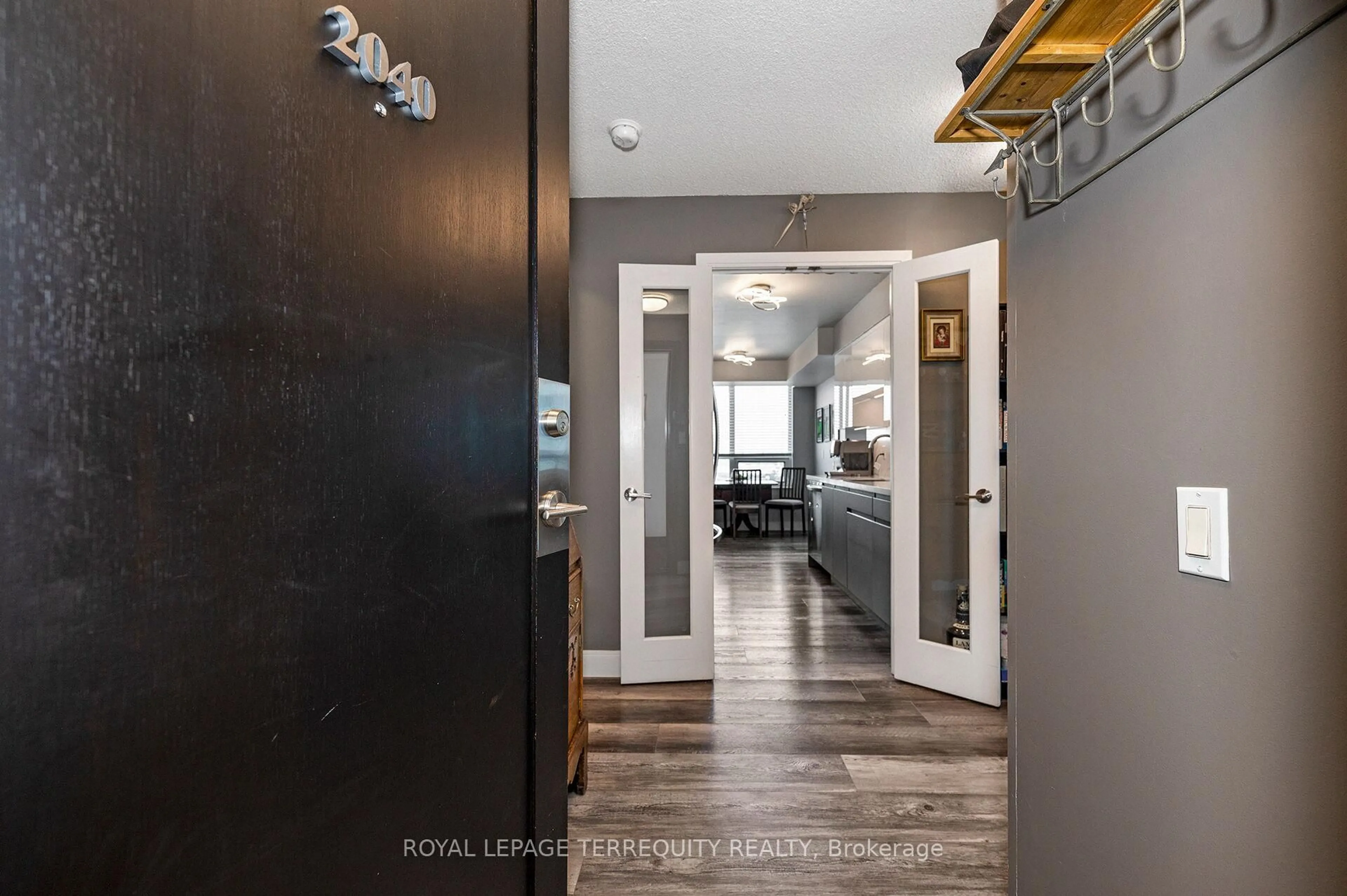 Indoor entryway for 35 Viking Lane #2040, Toronto Ontario M9B 0A2