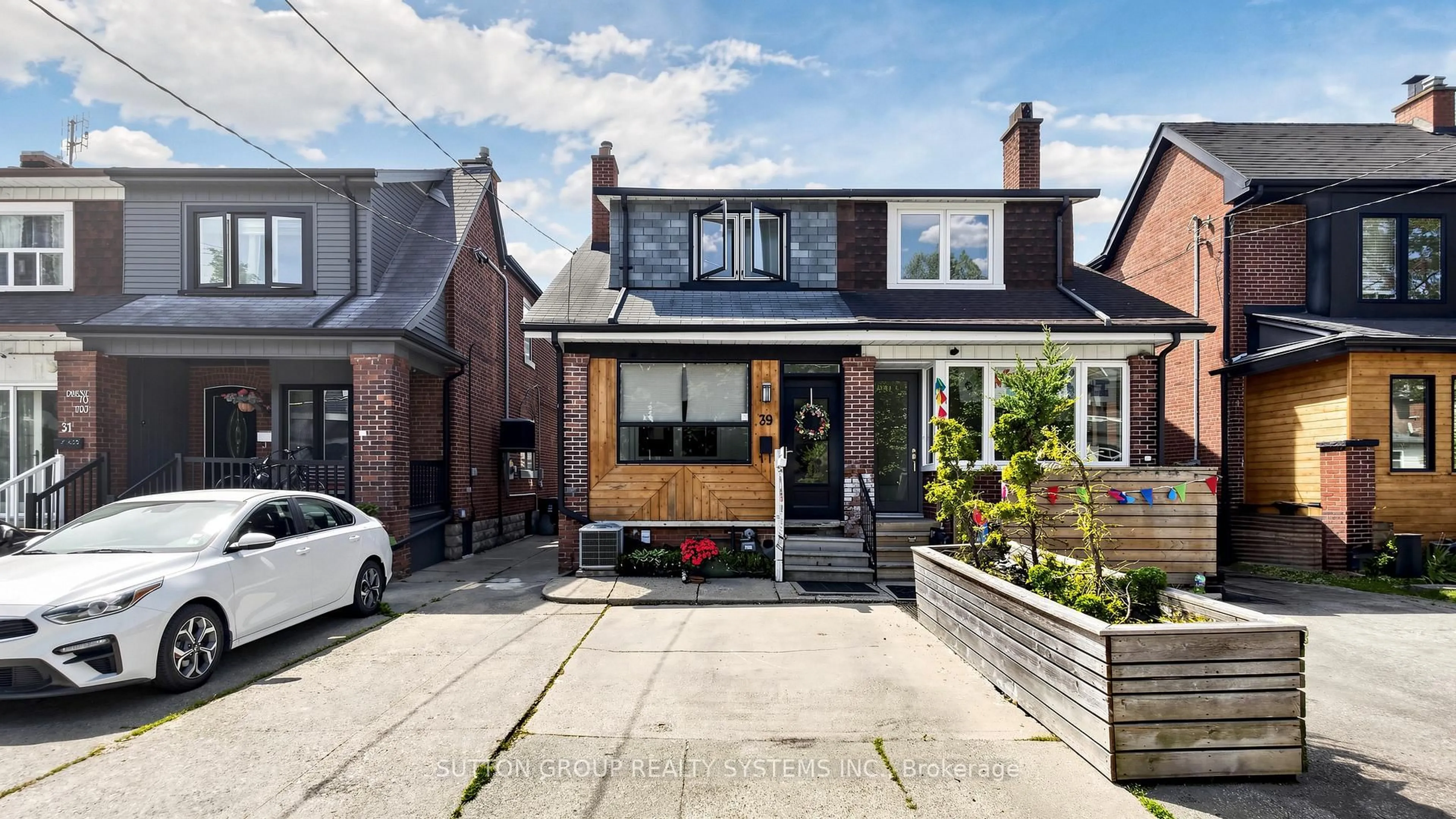 Home with brick exterior material, street for 39 Exeter St, Toronto Ontario M6N 1G3