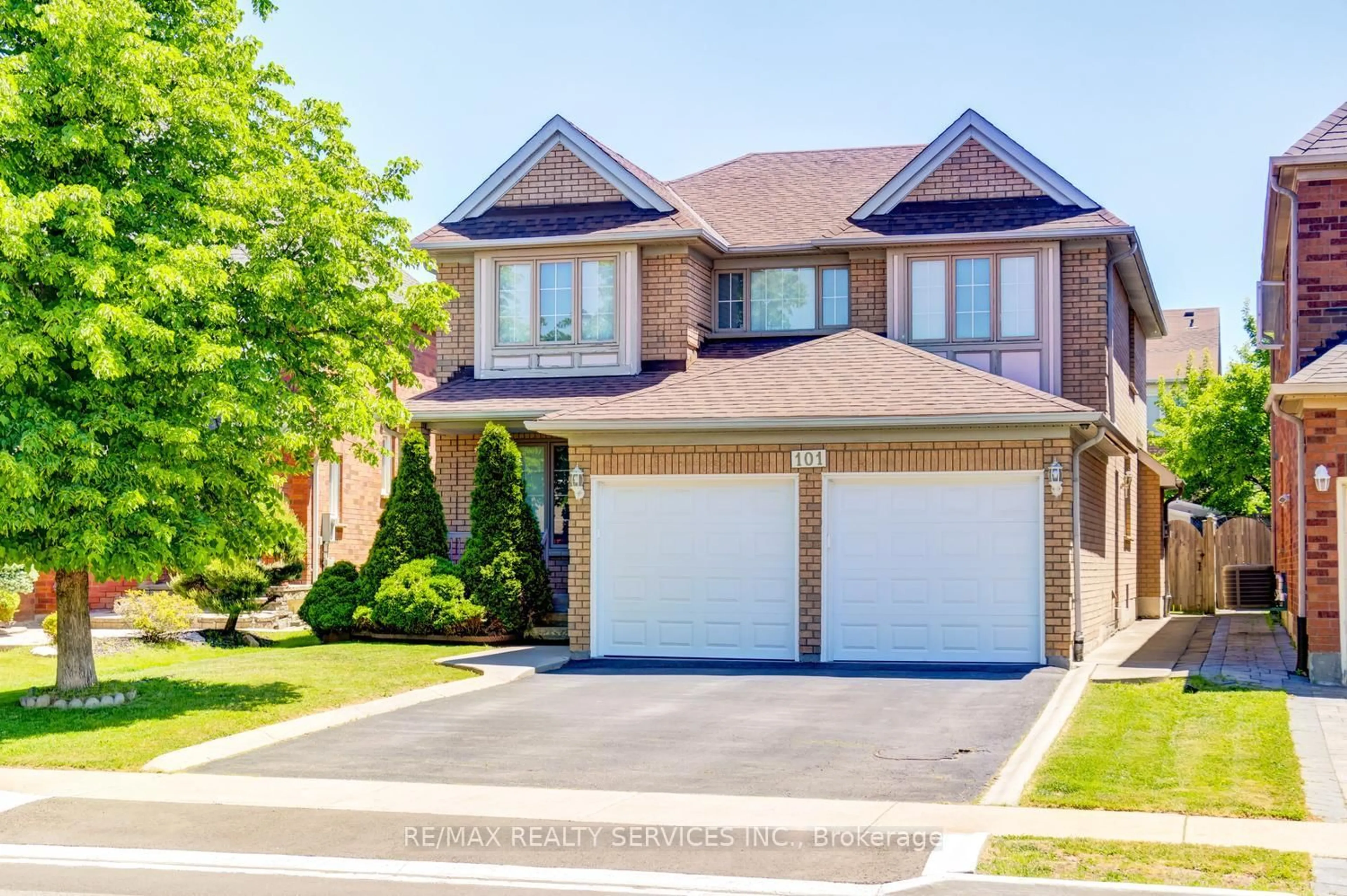 Home with brick exterior material, street for 101 Softneedle Ave, Brampton Ontario L6R 1L4