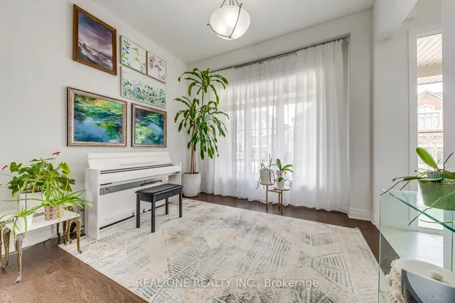 1079 John Laird Circ, Oakville 5