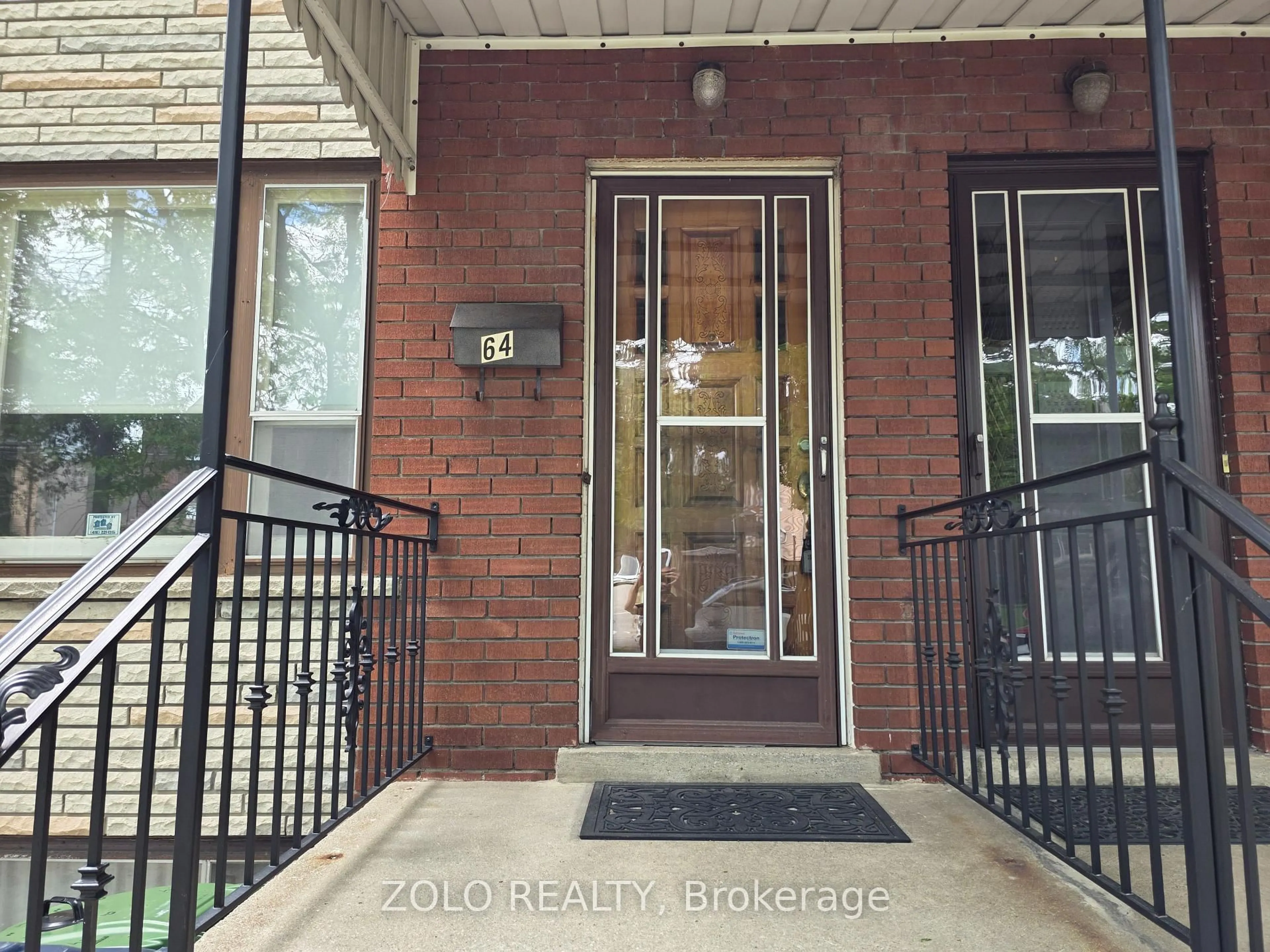 Indoor entryway for 64 Prescott Ave, Toronto Ontario M6N 3G5